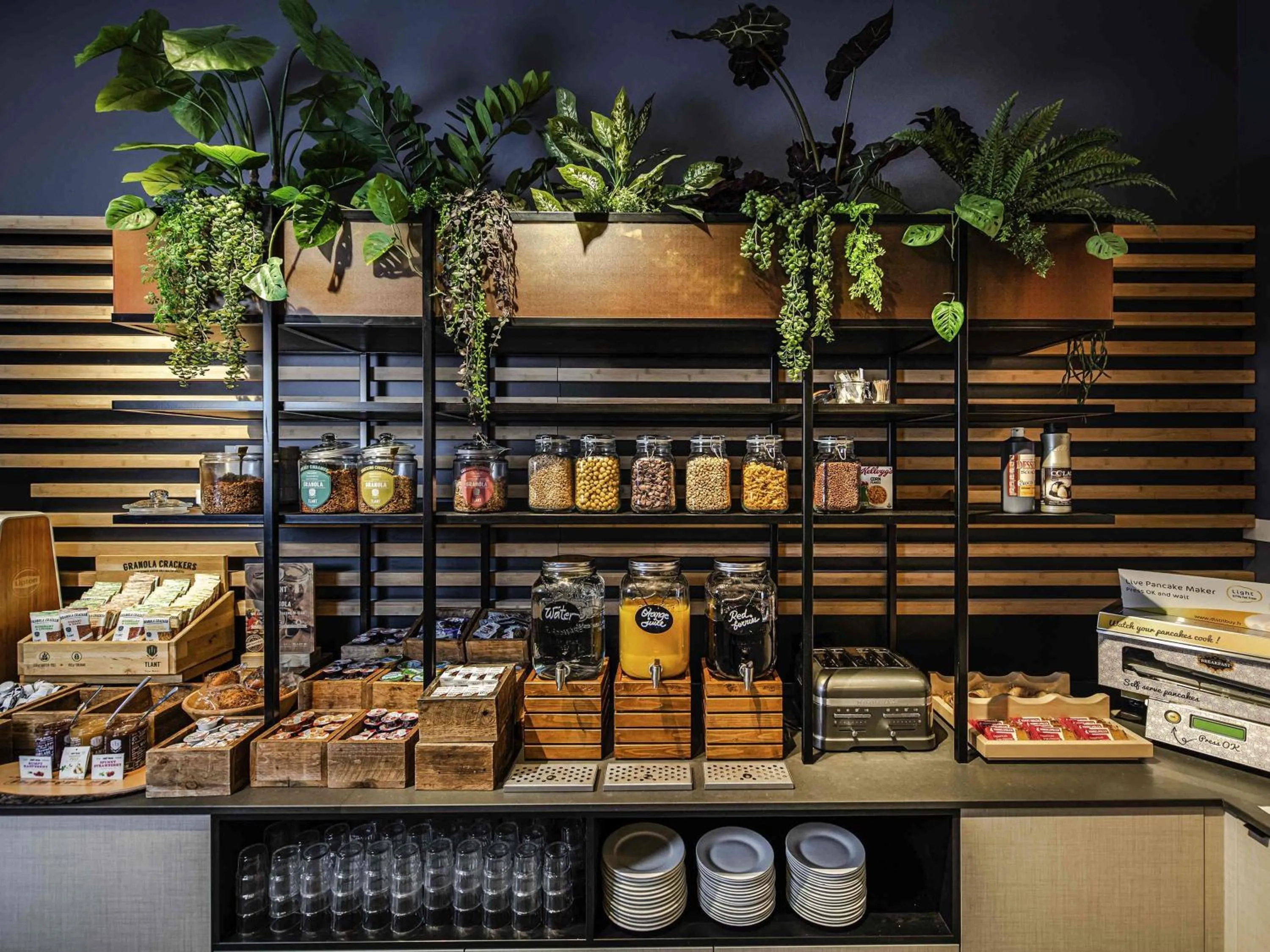 Breakfast in Mercure Antwerp City South