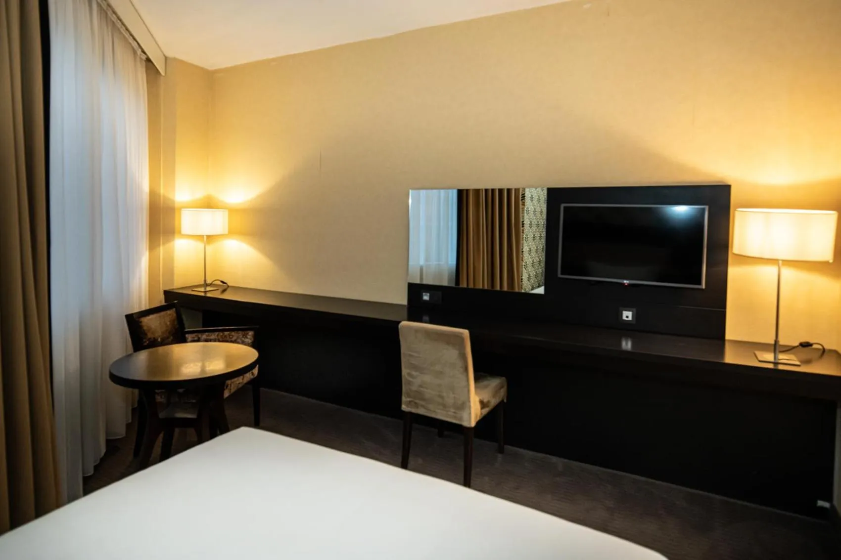 TV and multimedia, Bed in Mercure Antwerp City South