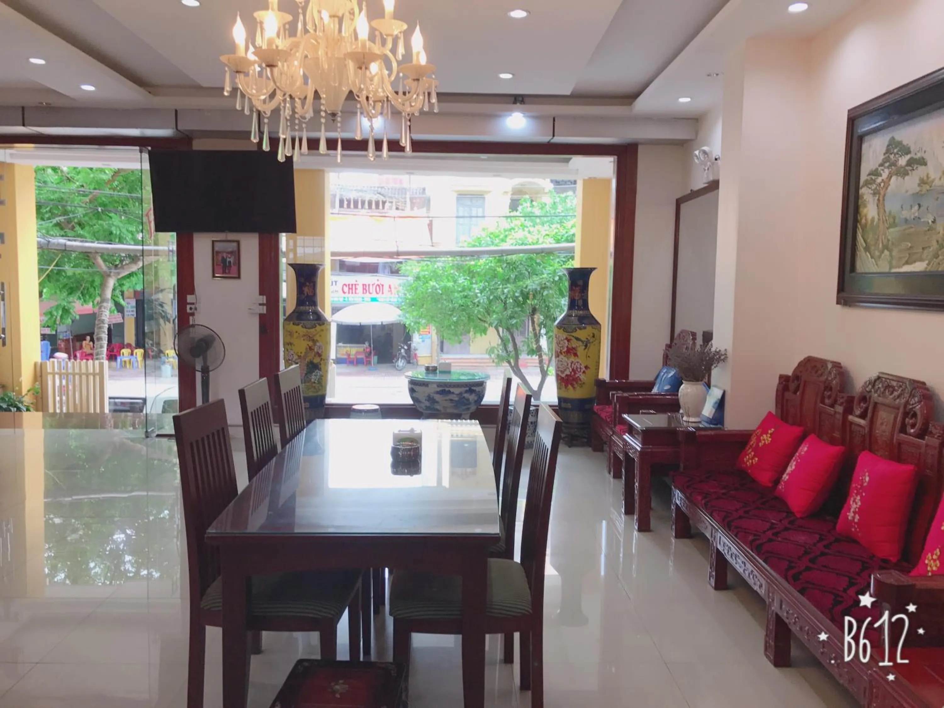 Living room in Binh Minh Hotel