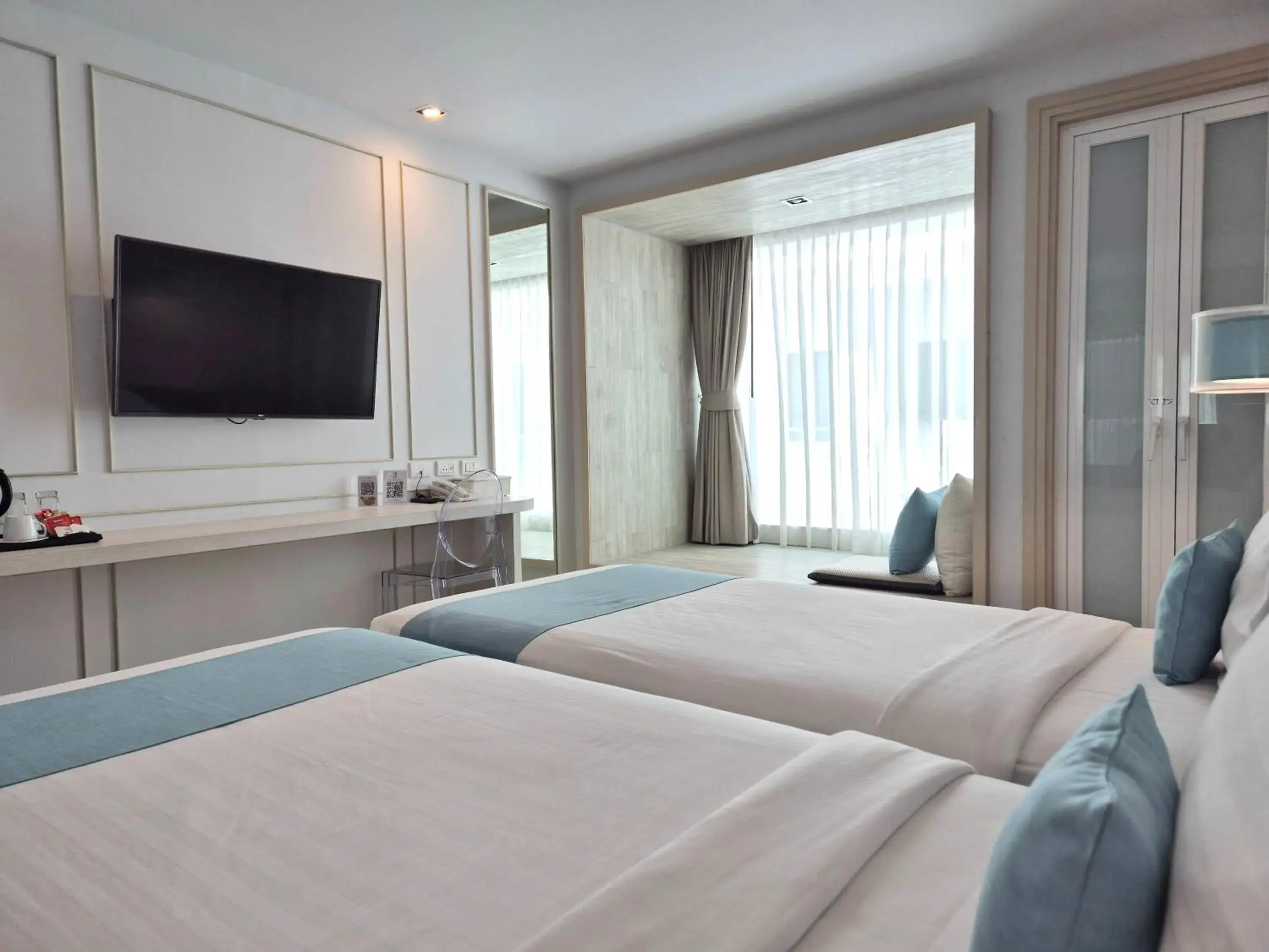 Deluxe Double or Twin Room in The Bloc Hotel Phuket - SHA Extra Plus Deluxe Double or Twin Room in The Bloc Hotel Phuket - SHA Extra Plus