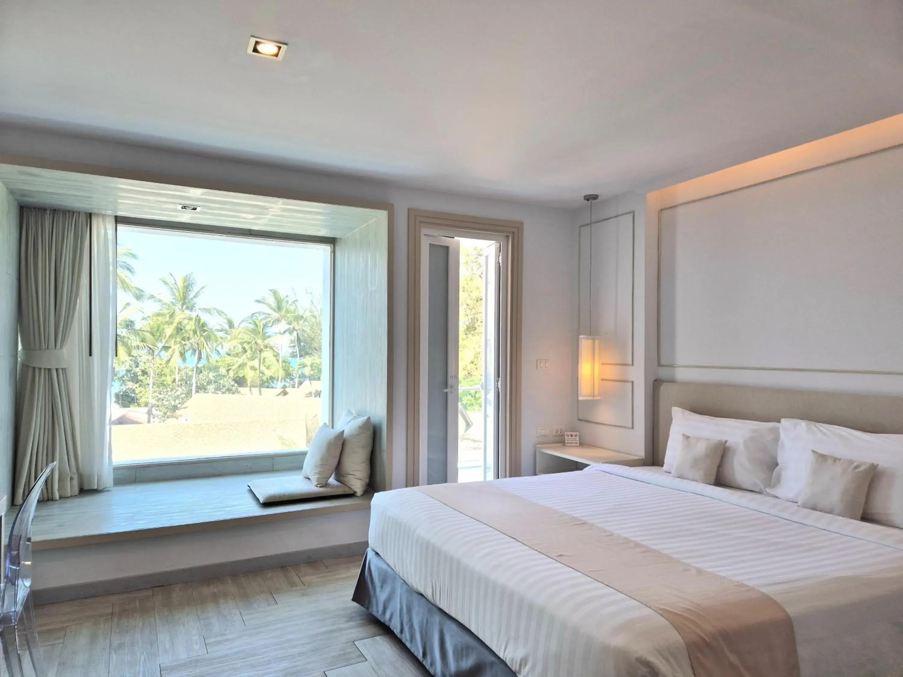 Deluxe Room Partial Sea View in The Bloc Hotel Phuket - SHA Extra Plus Deluxe Room Partial Sea View in The Bloc Hotel Phuket - SHA Extra Plus