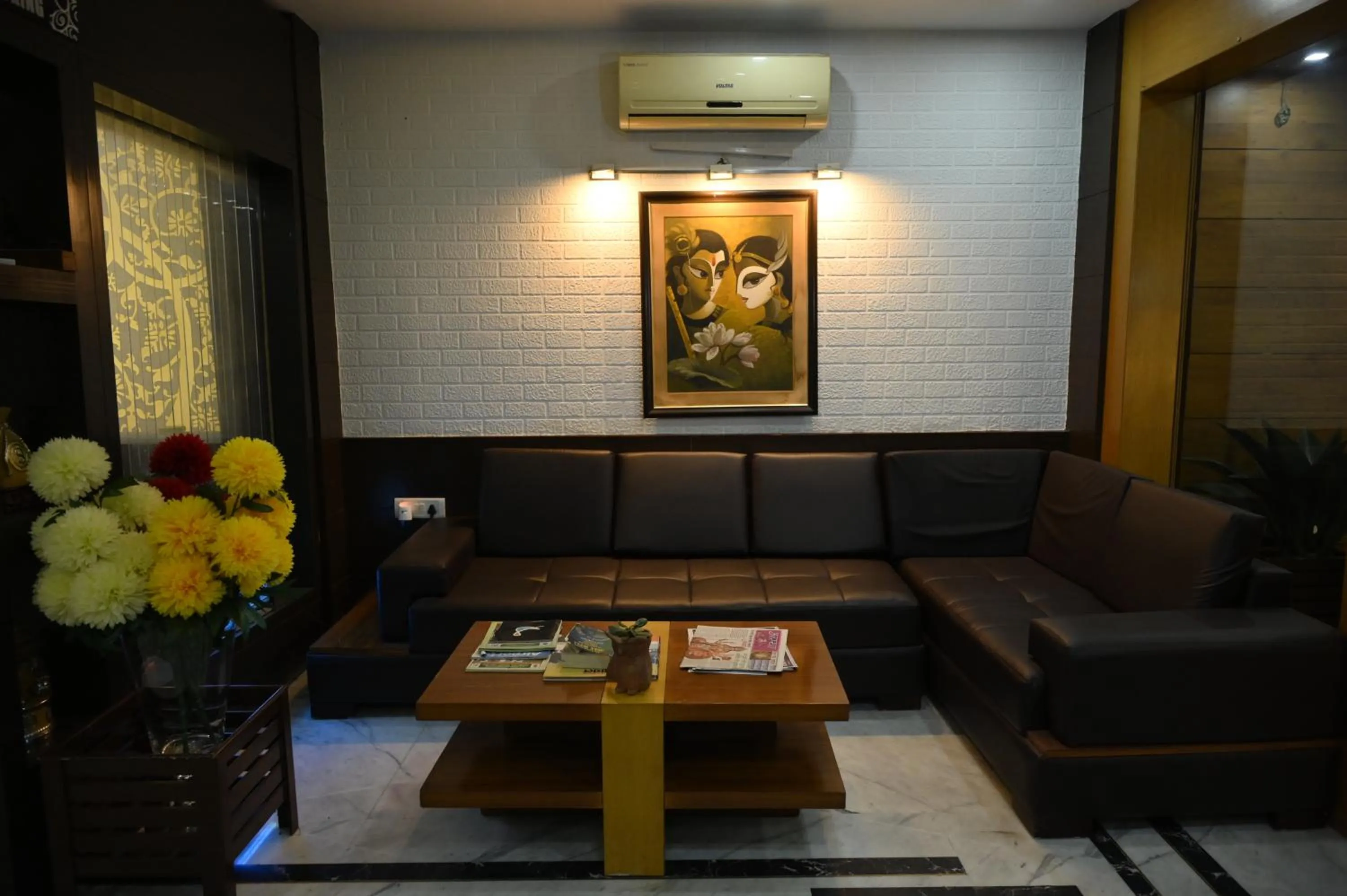 Seating area in Hotel DH