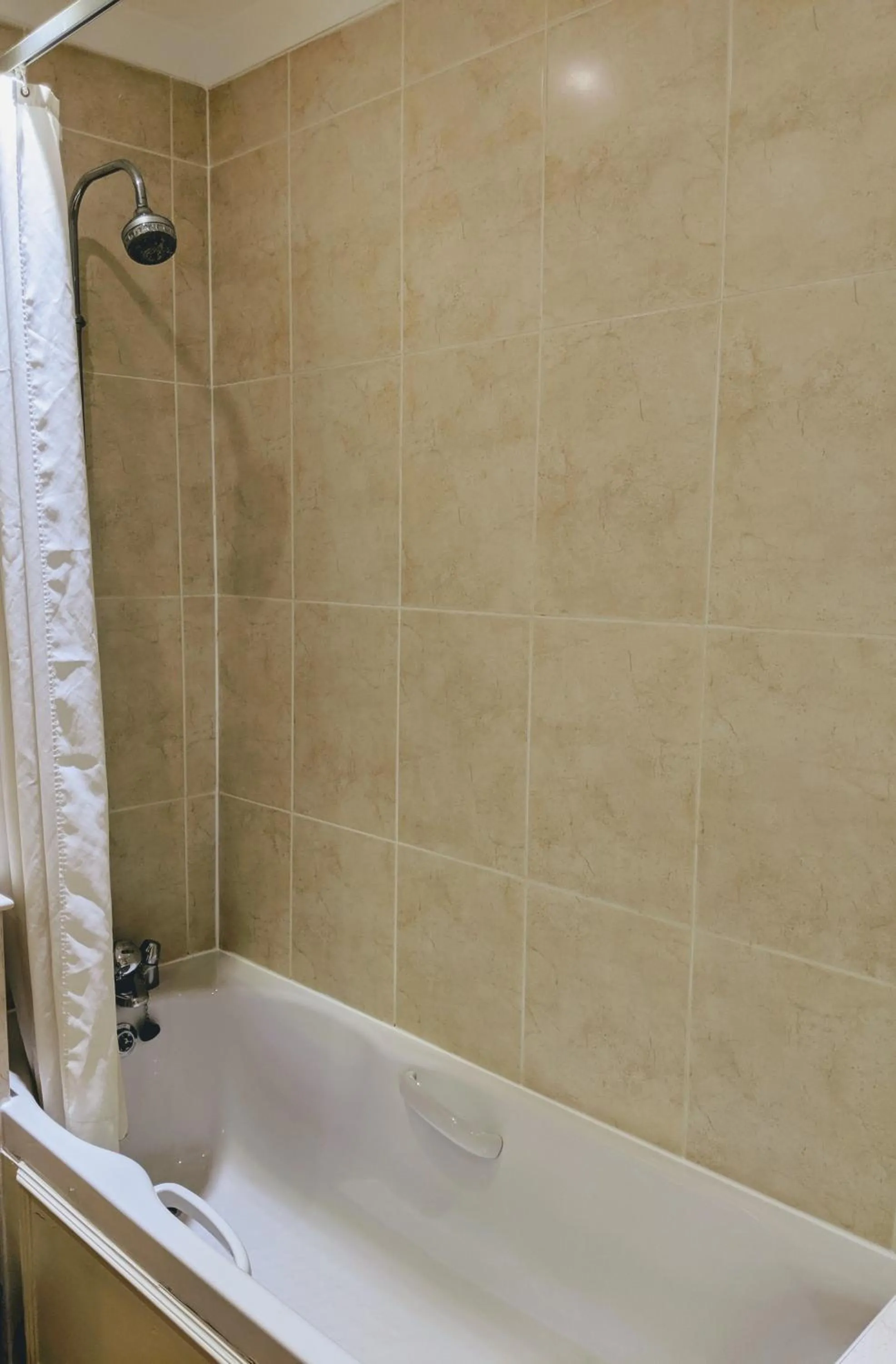 Bathroom in London Beach Country Hotel & Golf Club