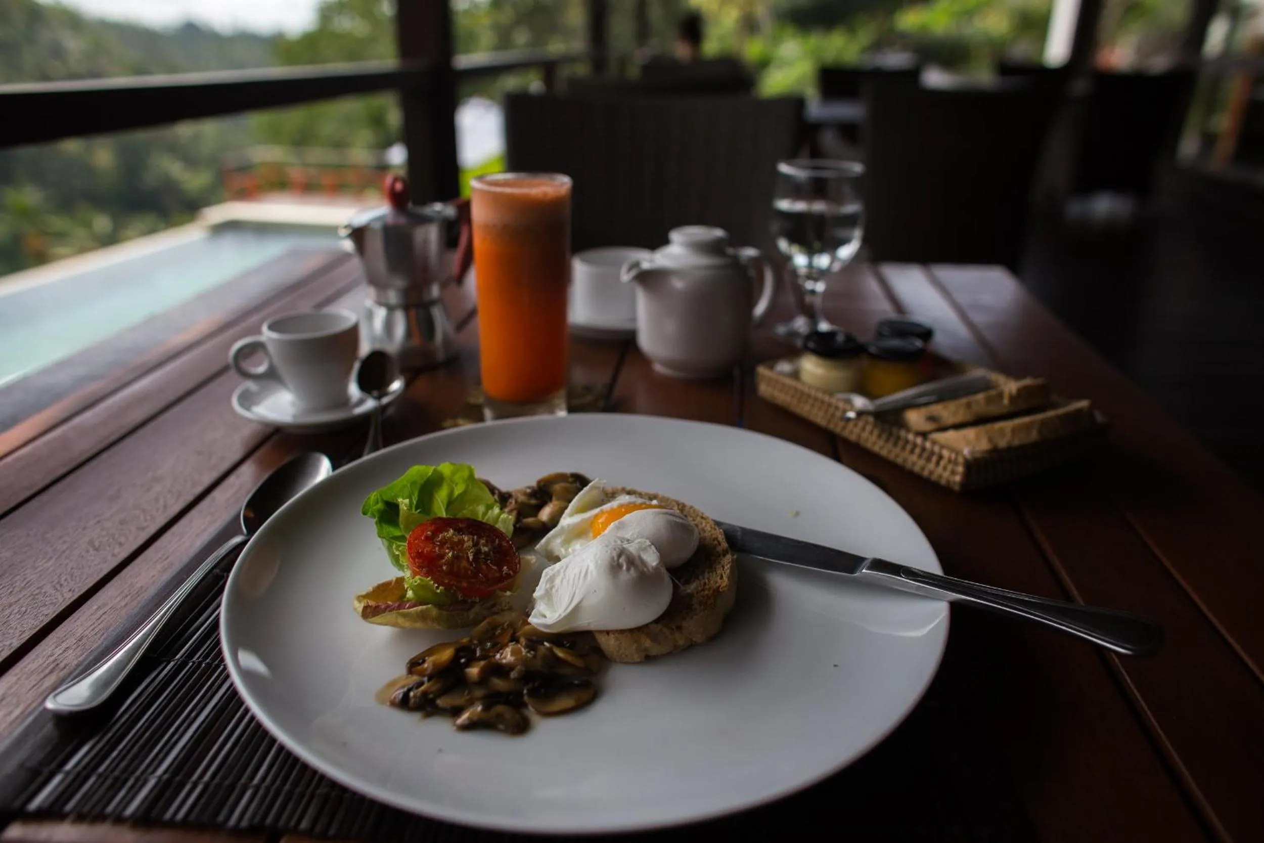 Restaurant/places to eat in Suarapura Resort & Spa