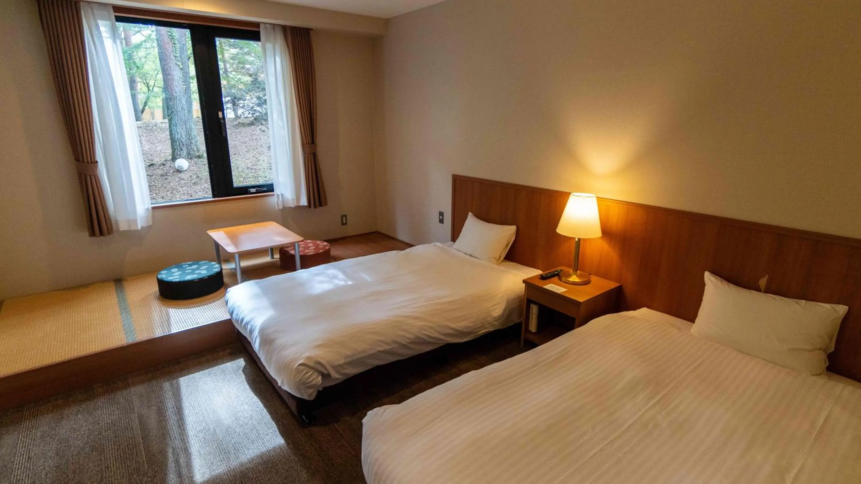 Bedroom, Bed in Motosu Phoenix Hotel