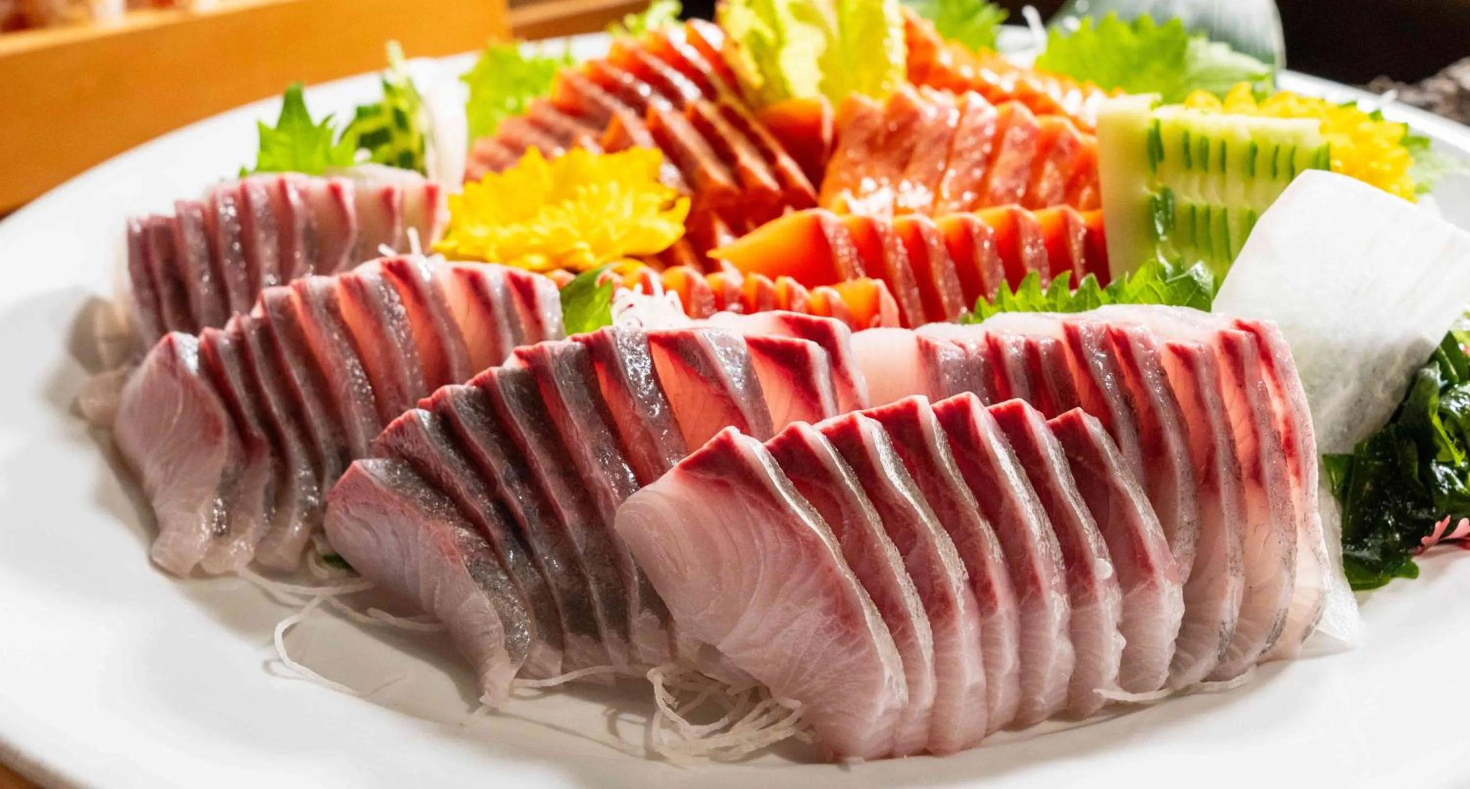 Food and drinks in Motosu Phoenix Hotel