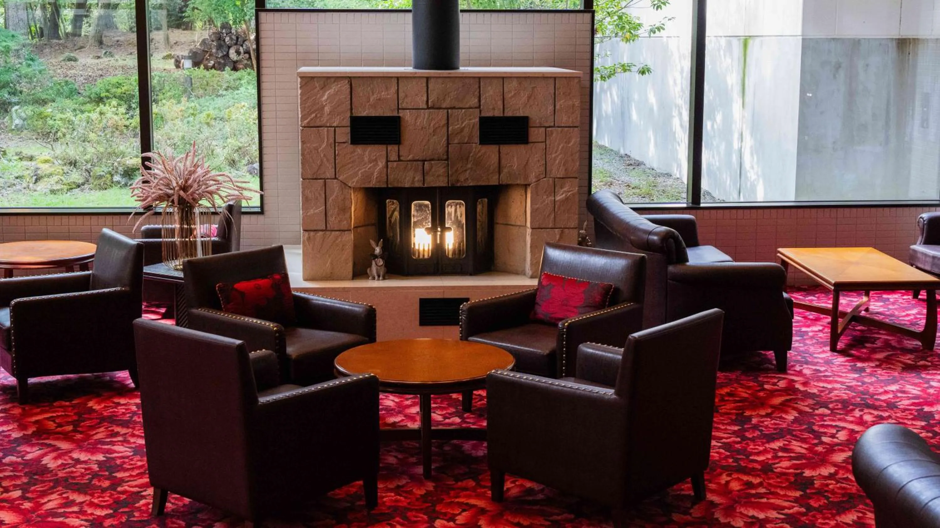 Living room in Motosu Phoenix Hotel