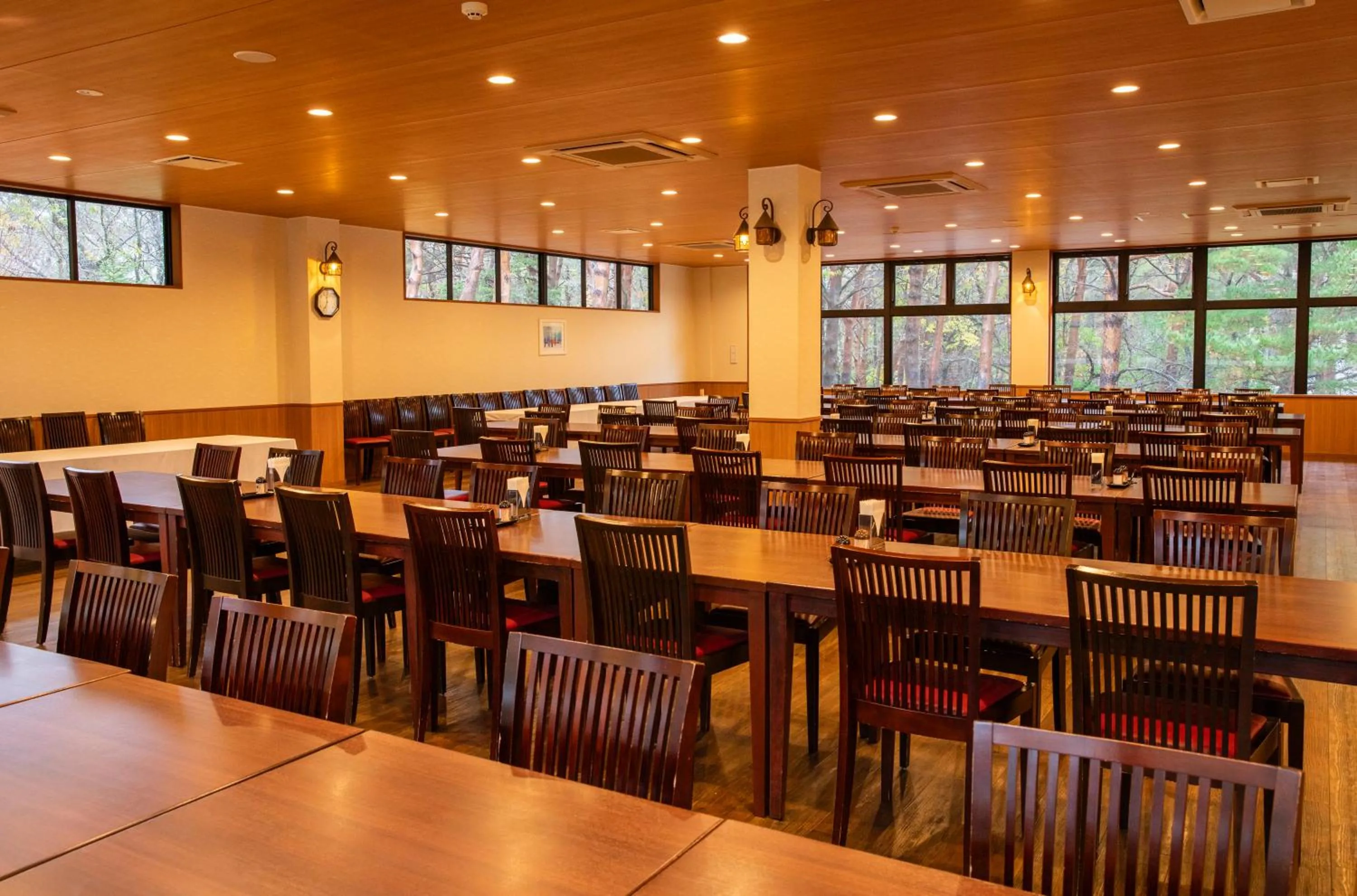 Restaurant/places to eat in Motosu Phoenix Hotel