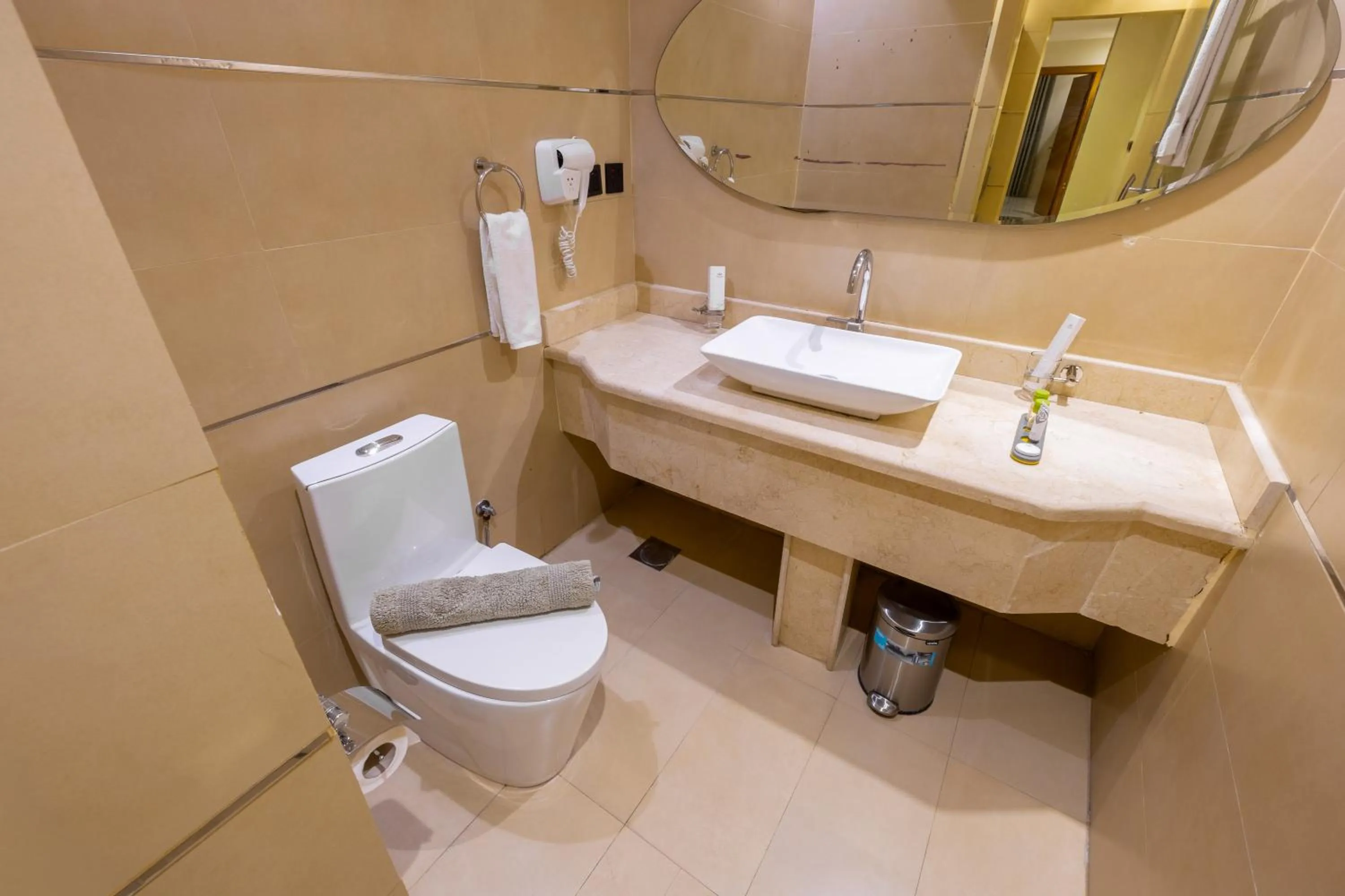 Al Muhaidb Residence Al Takhasossi 1