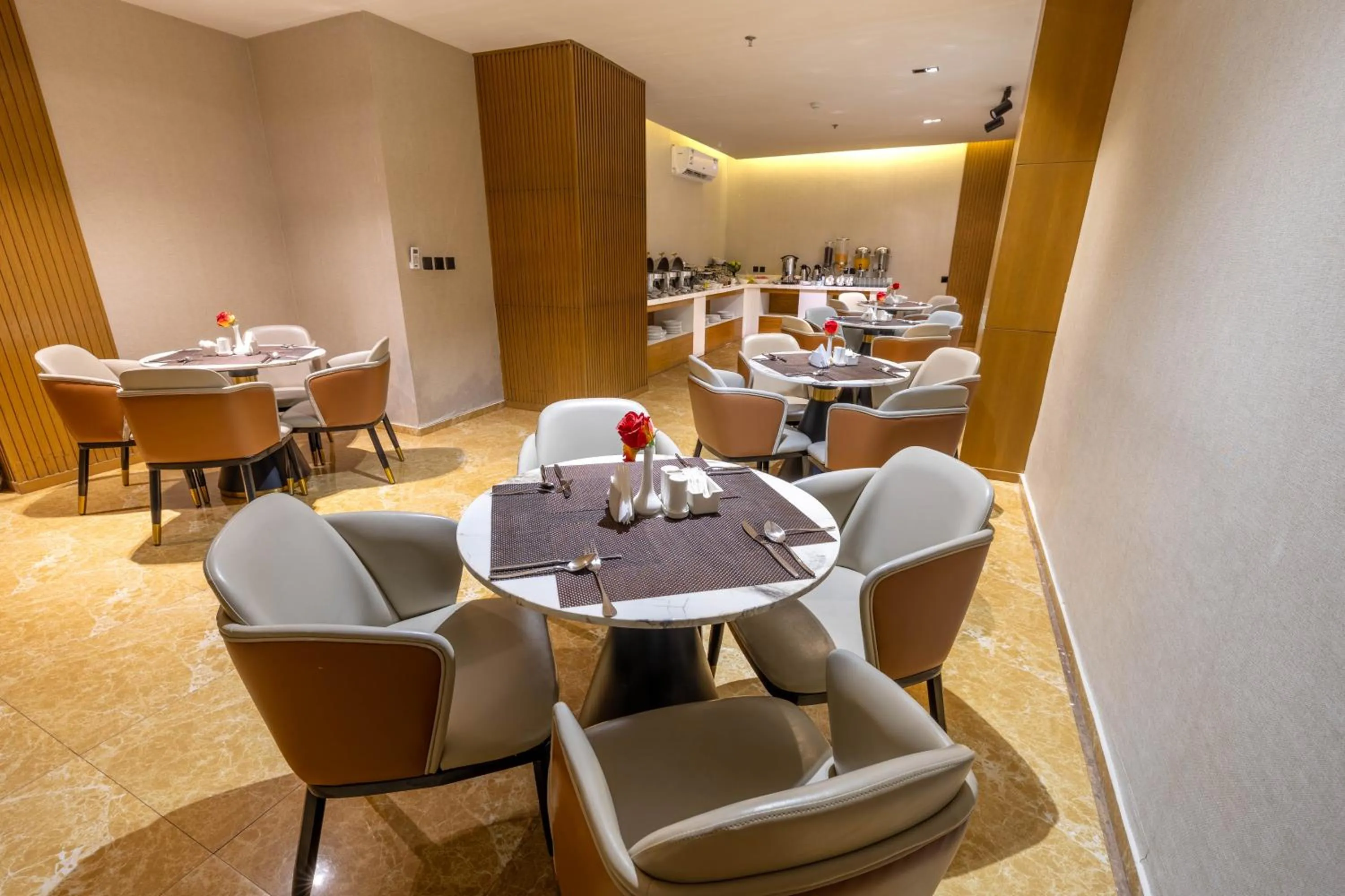 Al Muhaidb Residence Al Takhasossi 1