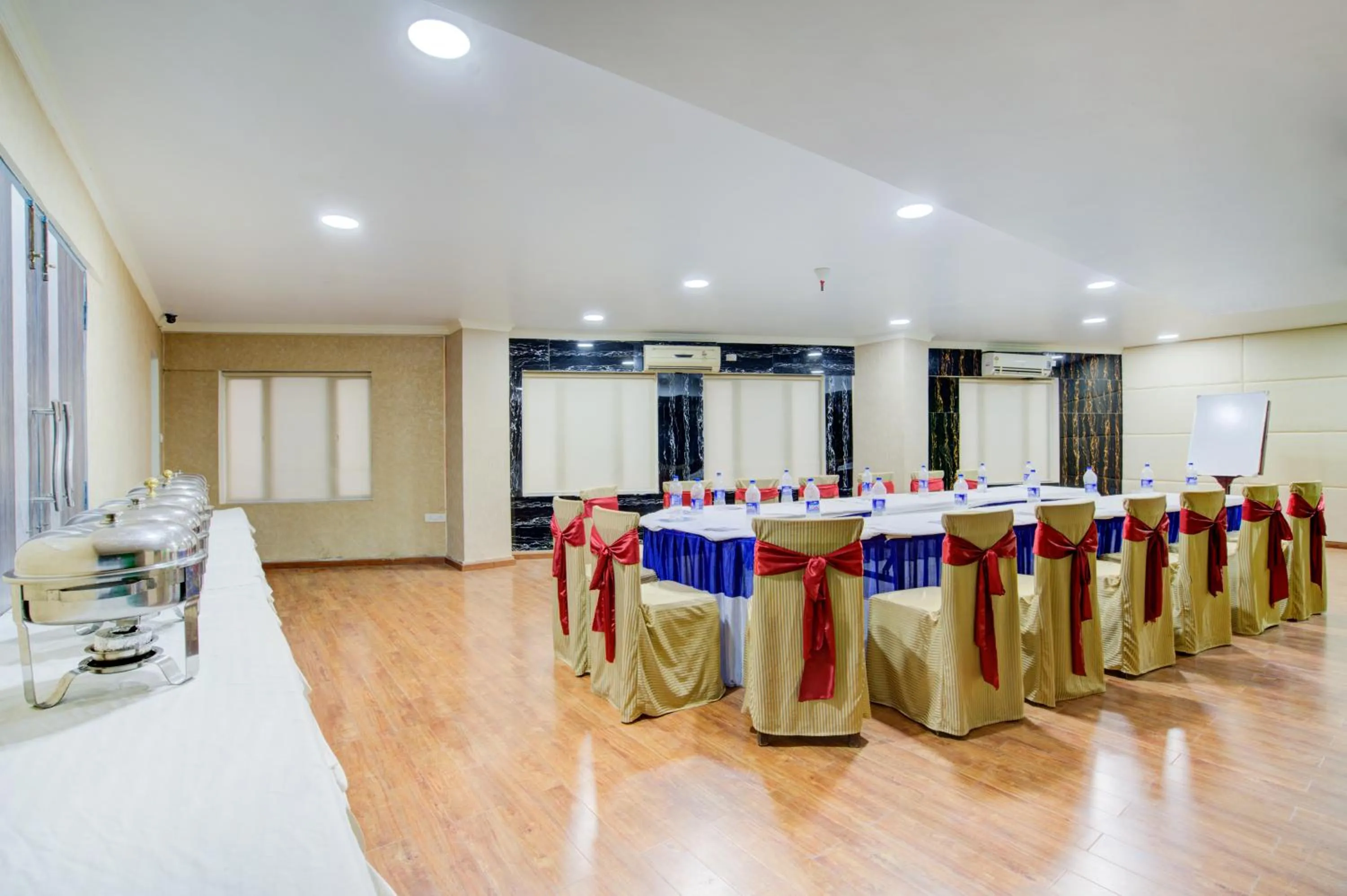 Hotel Mahadev Palace