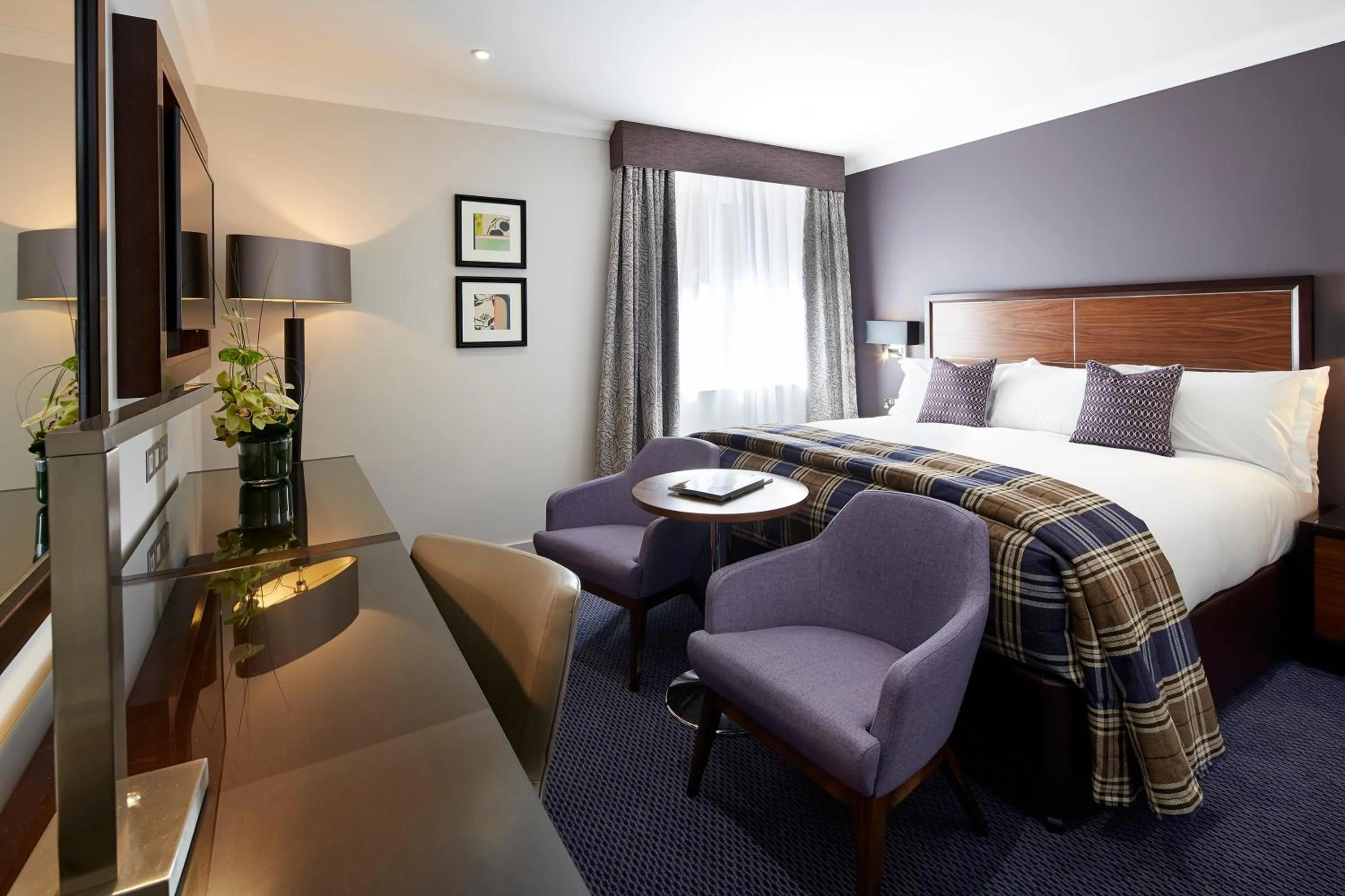 Bedroom, Bed in Sir Christopher Wren Hotel