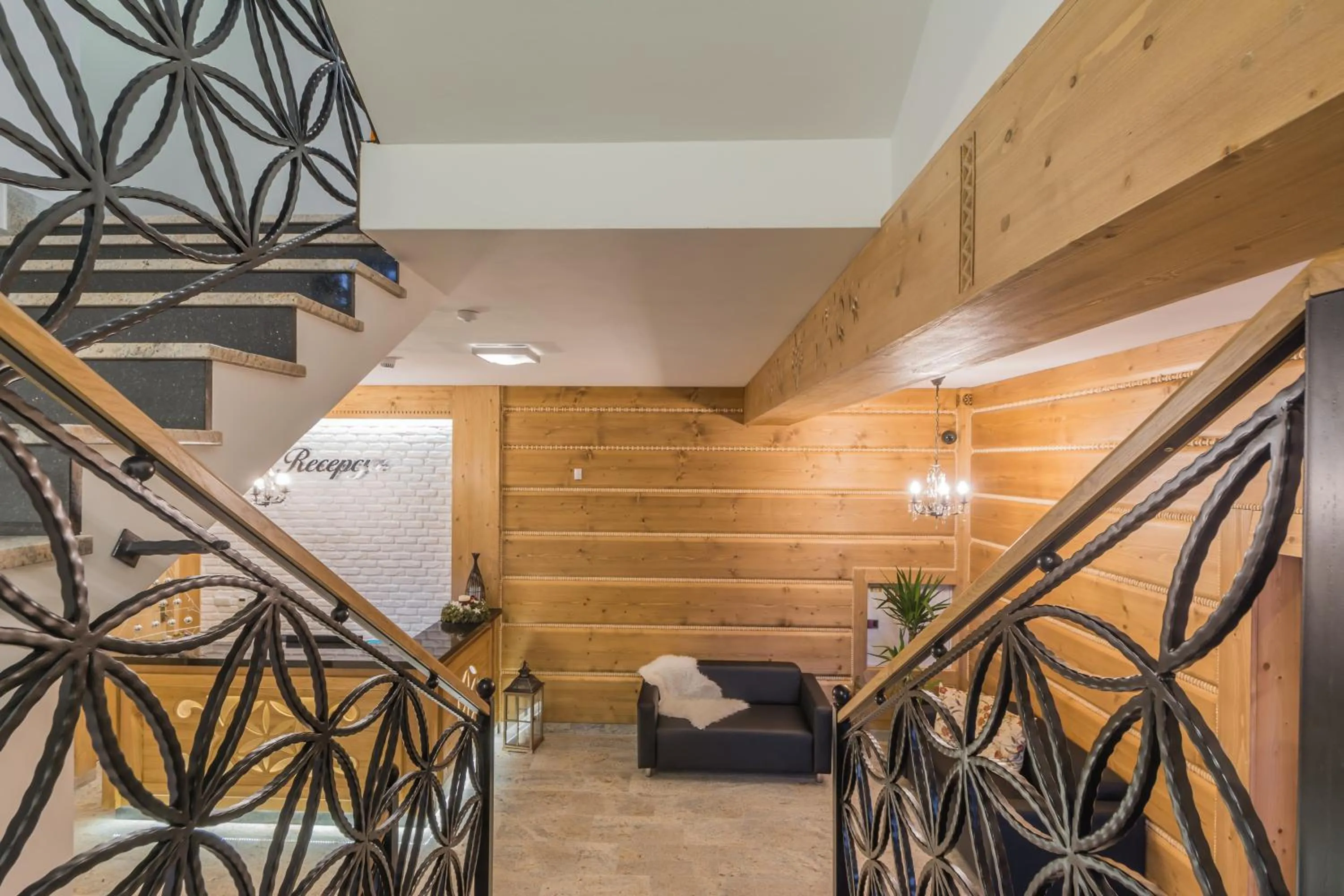 Lobby or reception in Willa Gielatówka