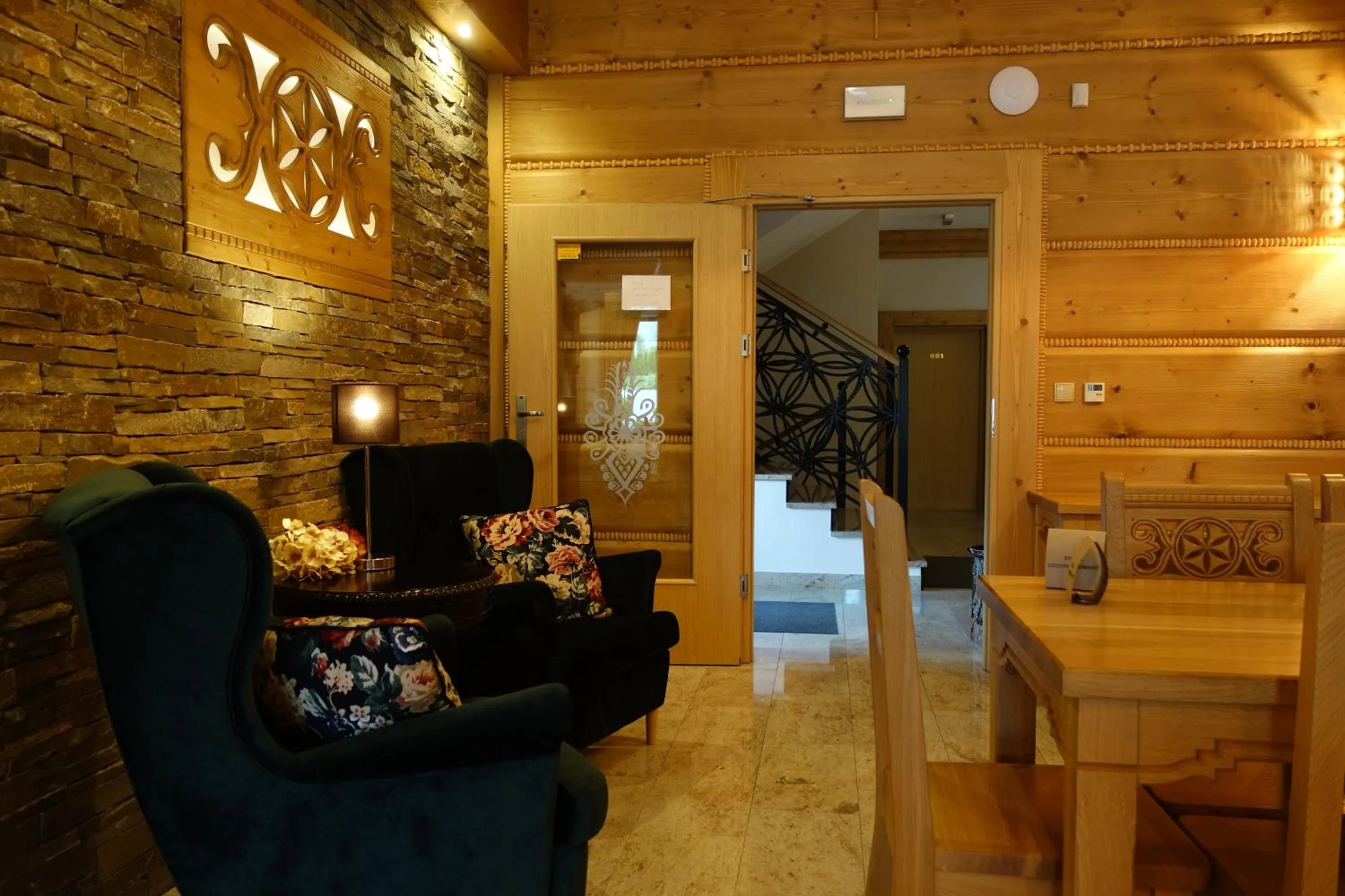 Breakfast in Willa Gielatówka