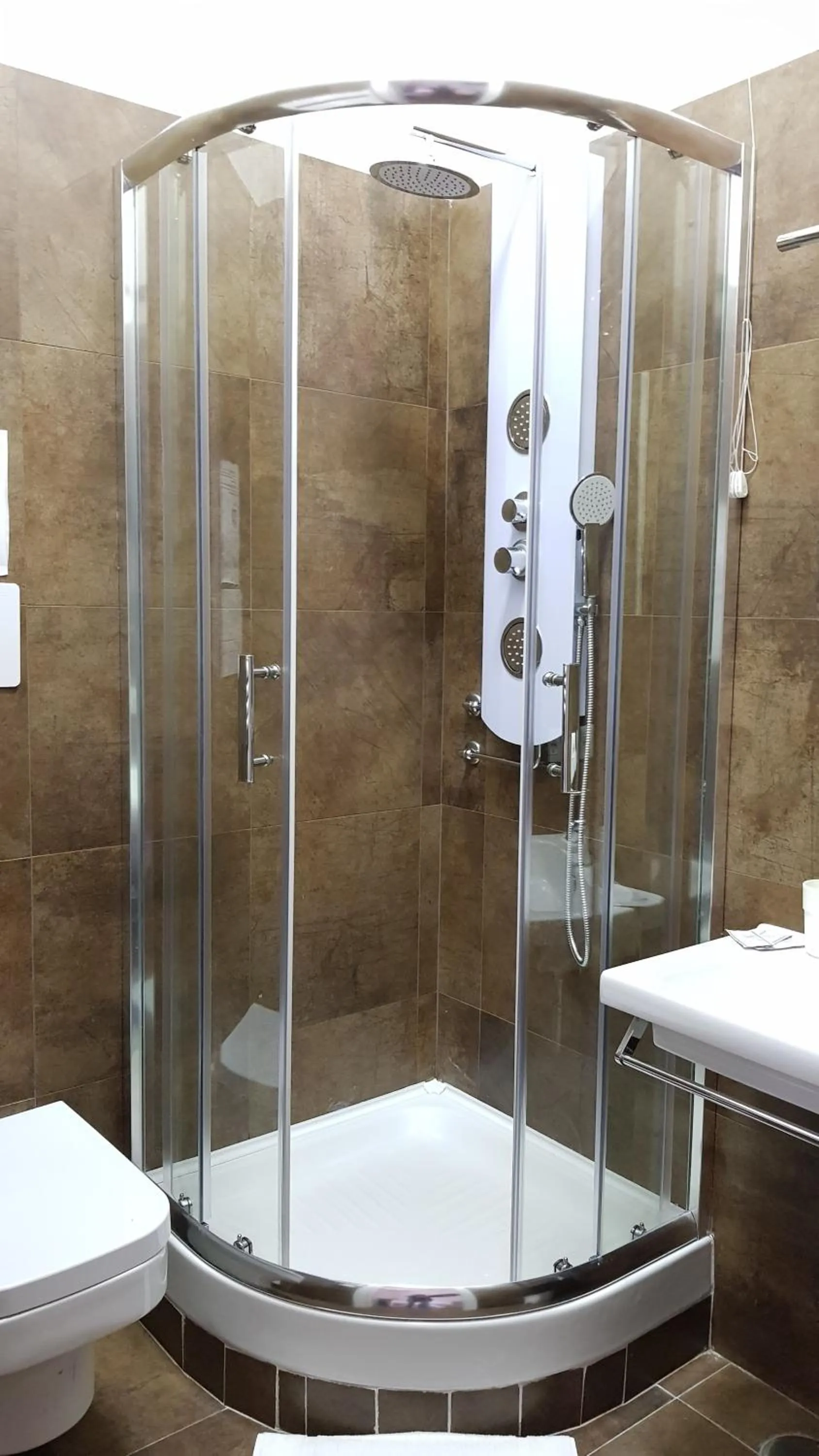 Shower in B&B A Durmì