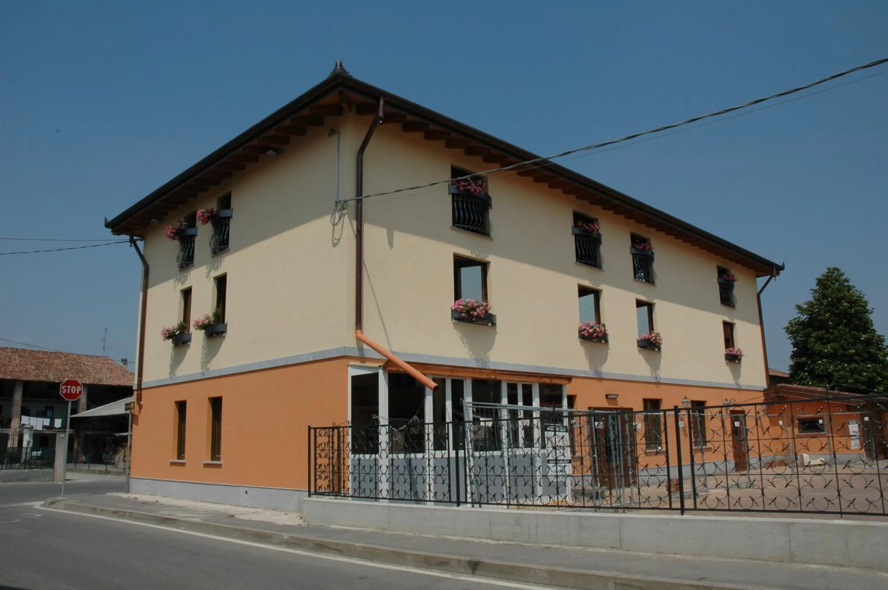 Property building in Hotel Il Borghetto