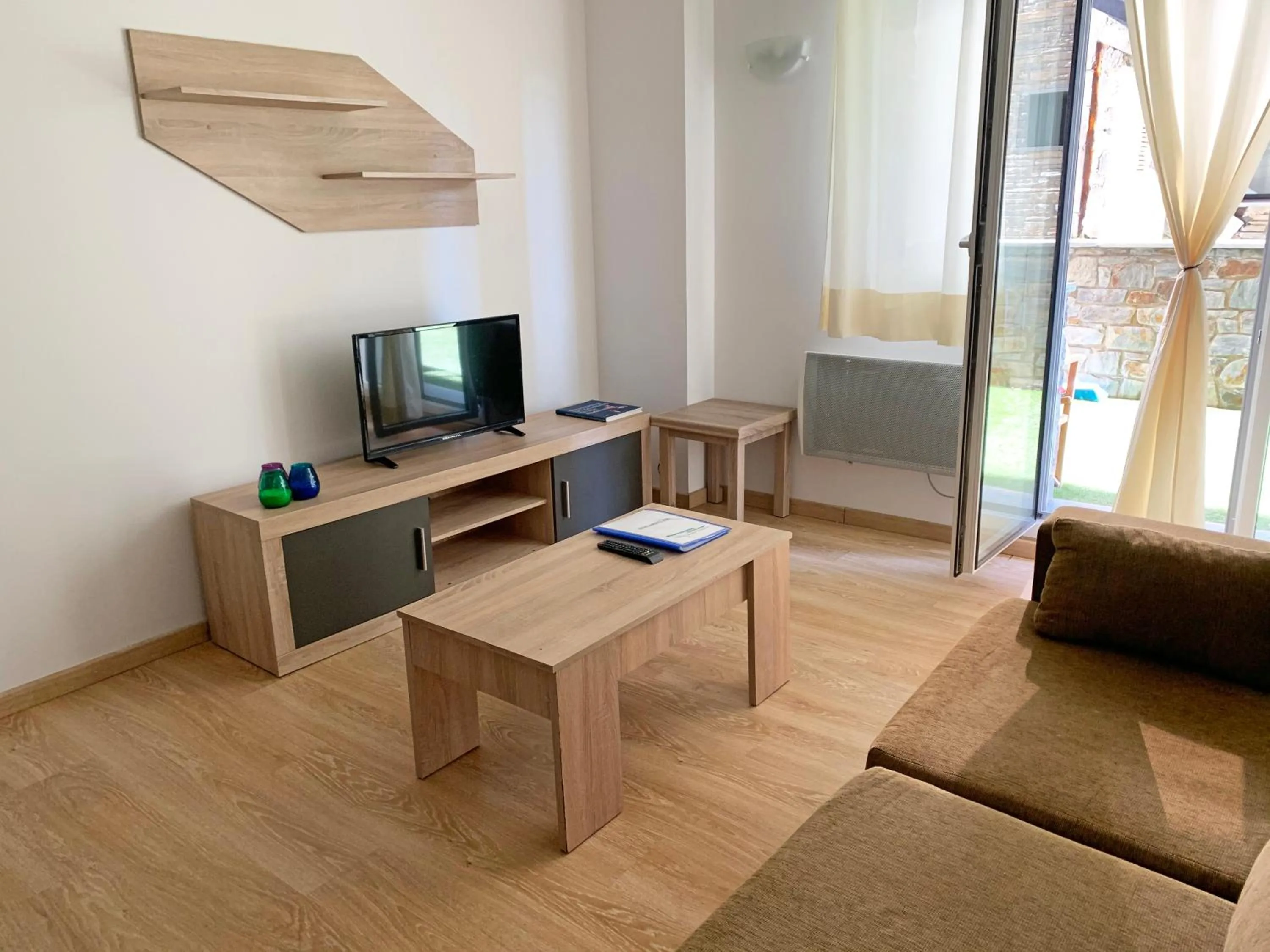 TV and multimedia in Apartamentos Araco 3000