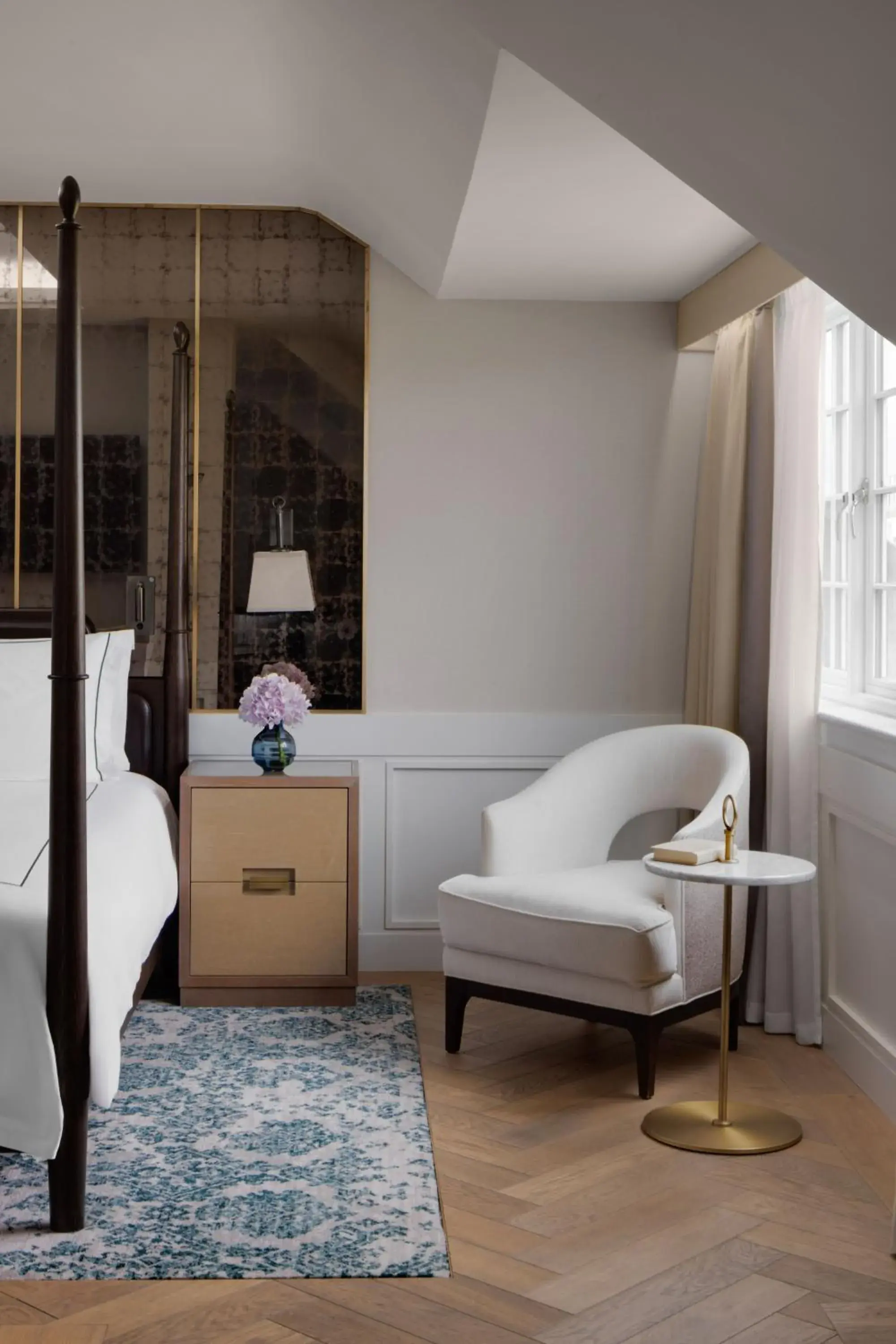 Junior Suite in The Biltmore Mayfair Junior Suite in The Biltmore Mayfair