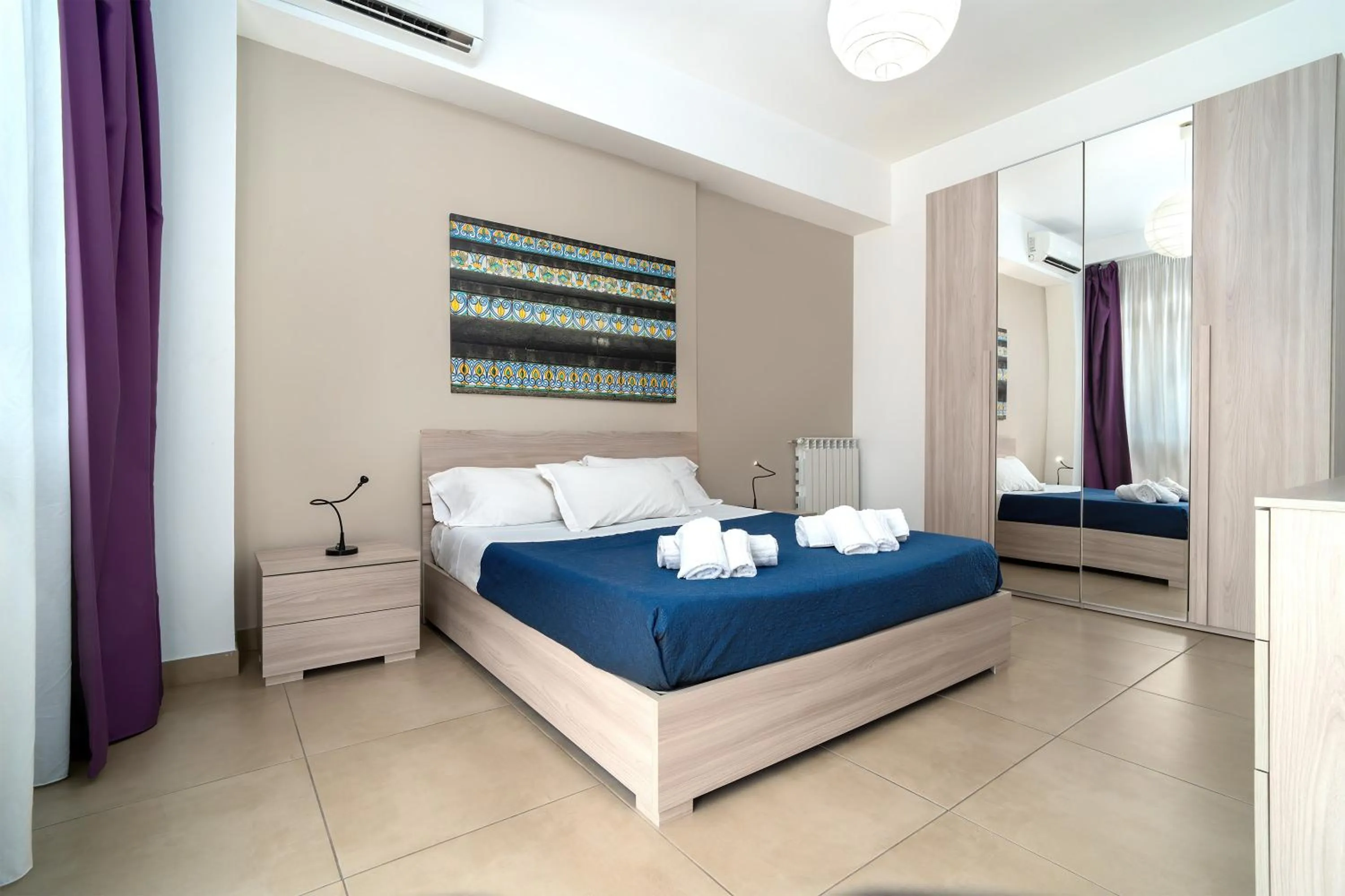 Photo of the whole room, Bed in Residence Palazzo dei Delfini by RECEPTIO