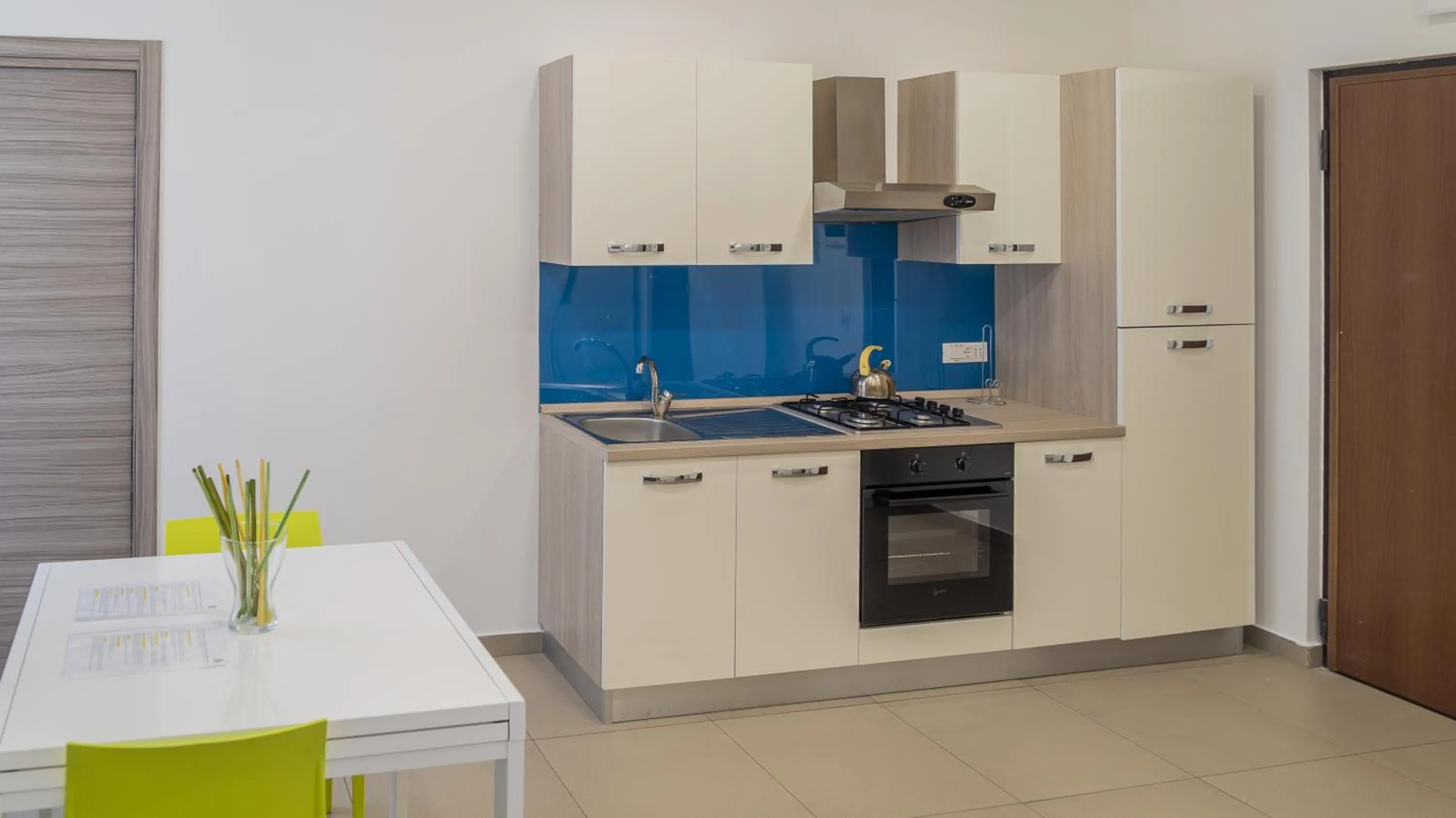 Dining area in Residence Palazzo dei Delfini by RECEPTIO