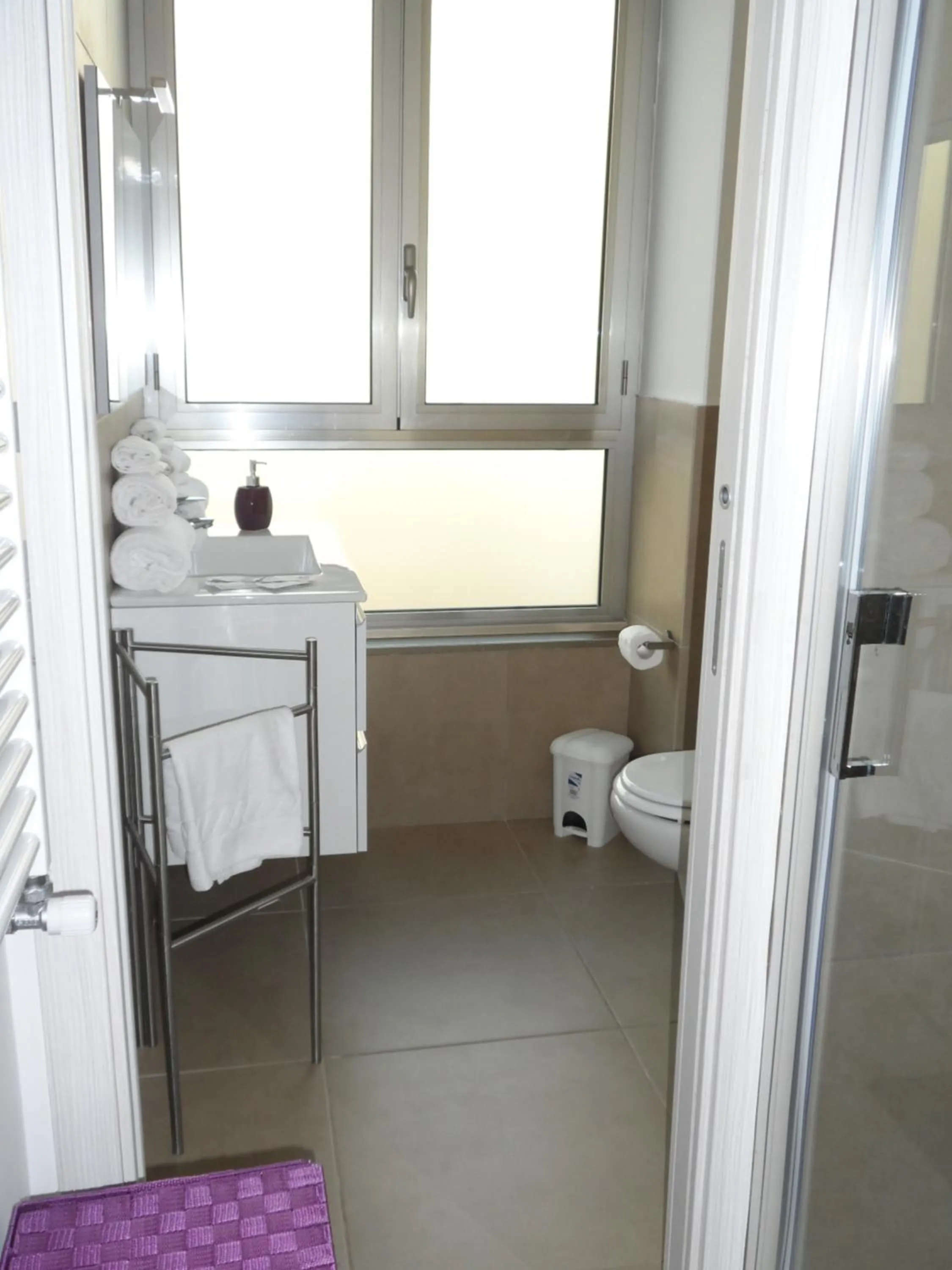 Shower in Residence Palazzo dei Delfini by RECEPTIO