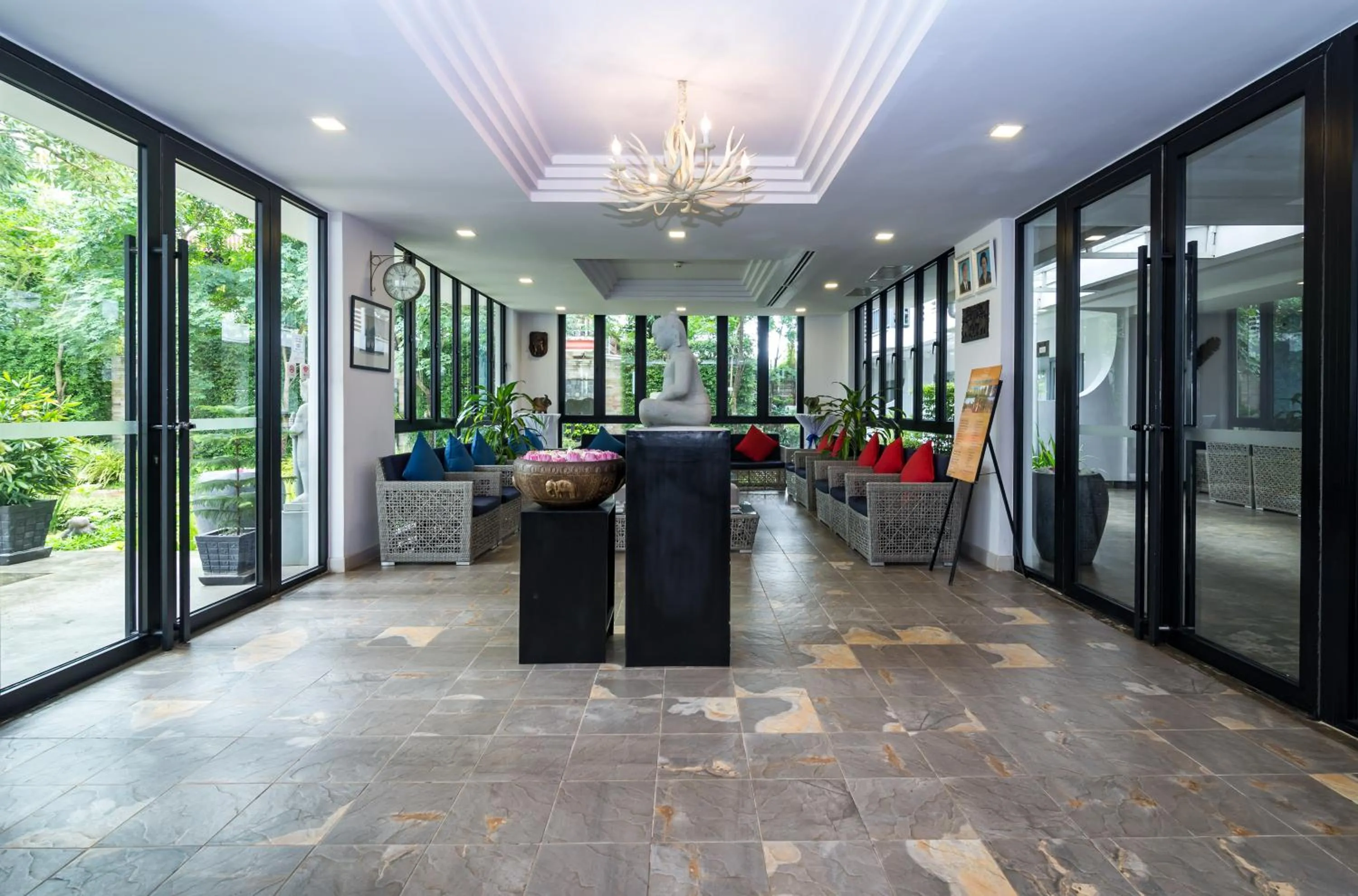 Lobby or reception in Damrei Residence & Spa