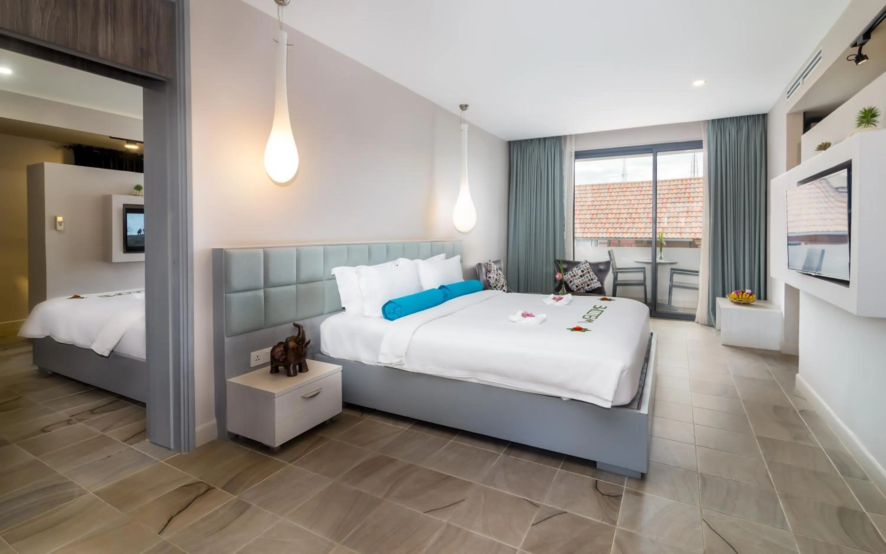 Photo of the whole room, Bed in Damrei Residence & Spa