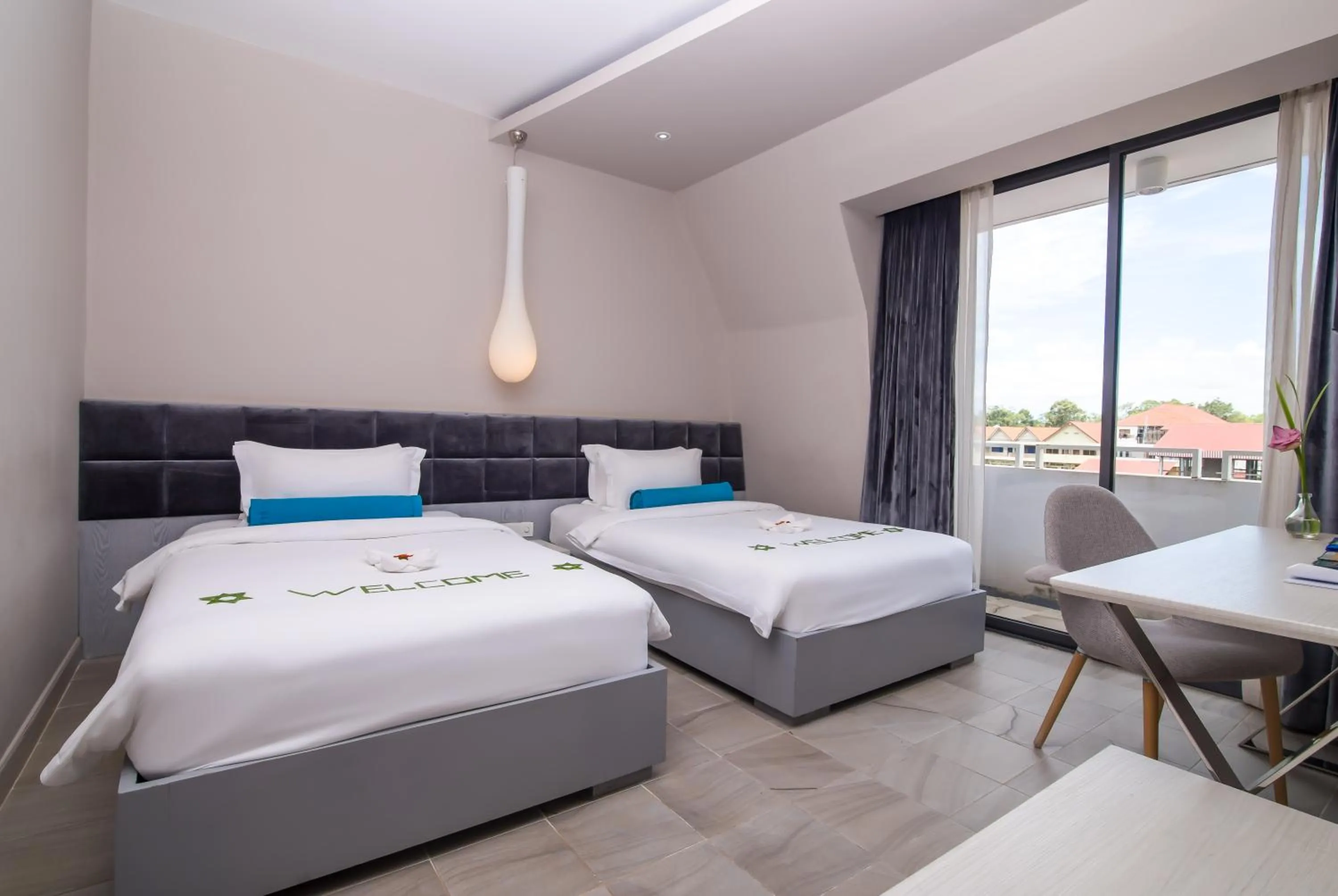 Photo of the whole room, Bed in Damrei Residence & Spa