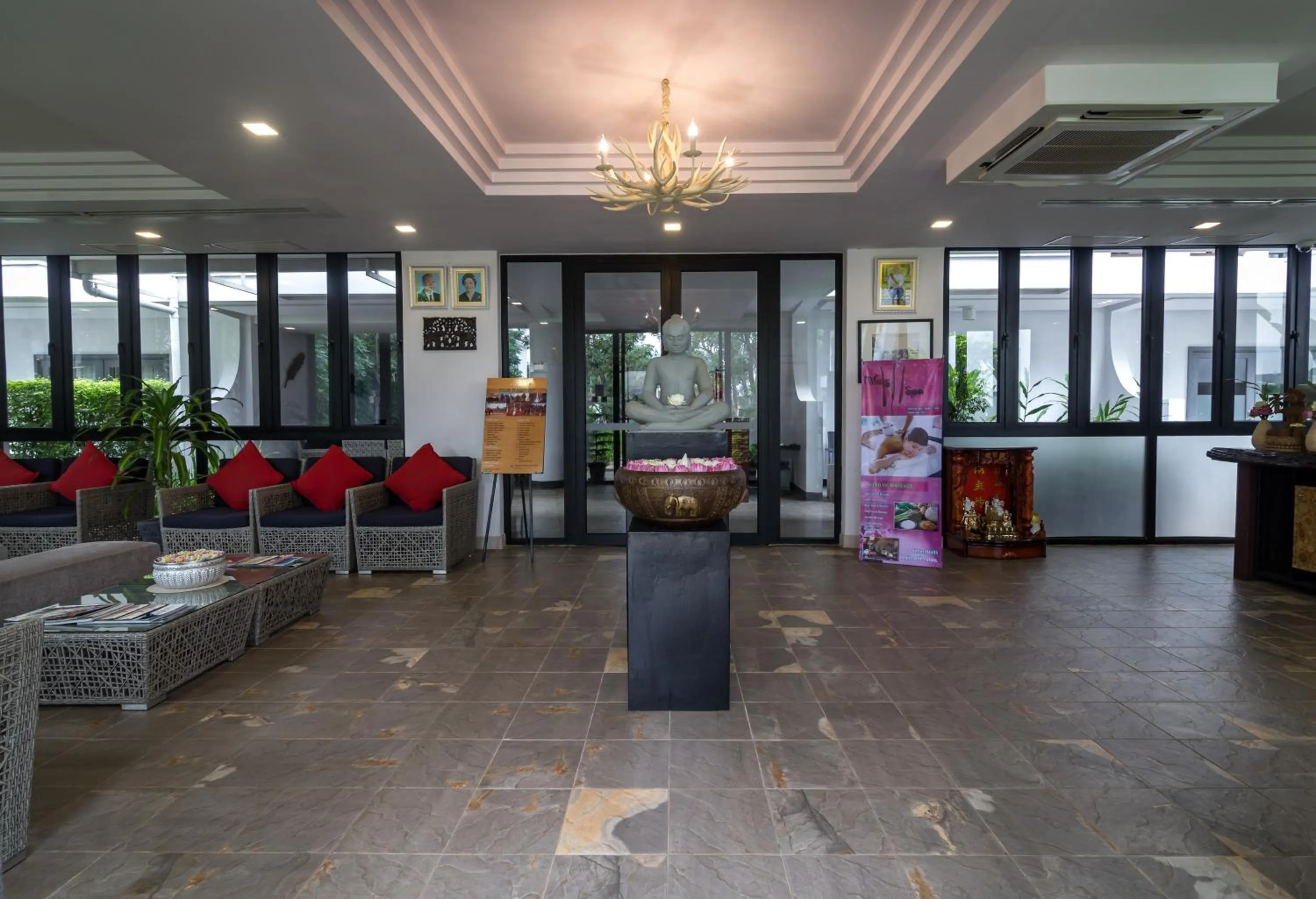 Lobby or reception in Damrei Residence & Spa