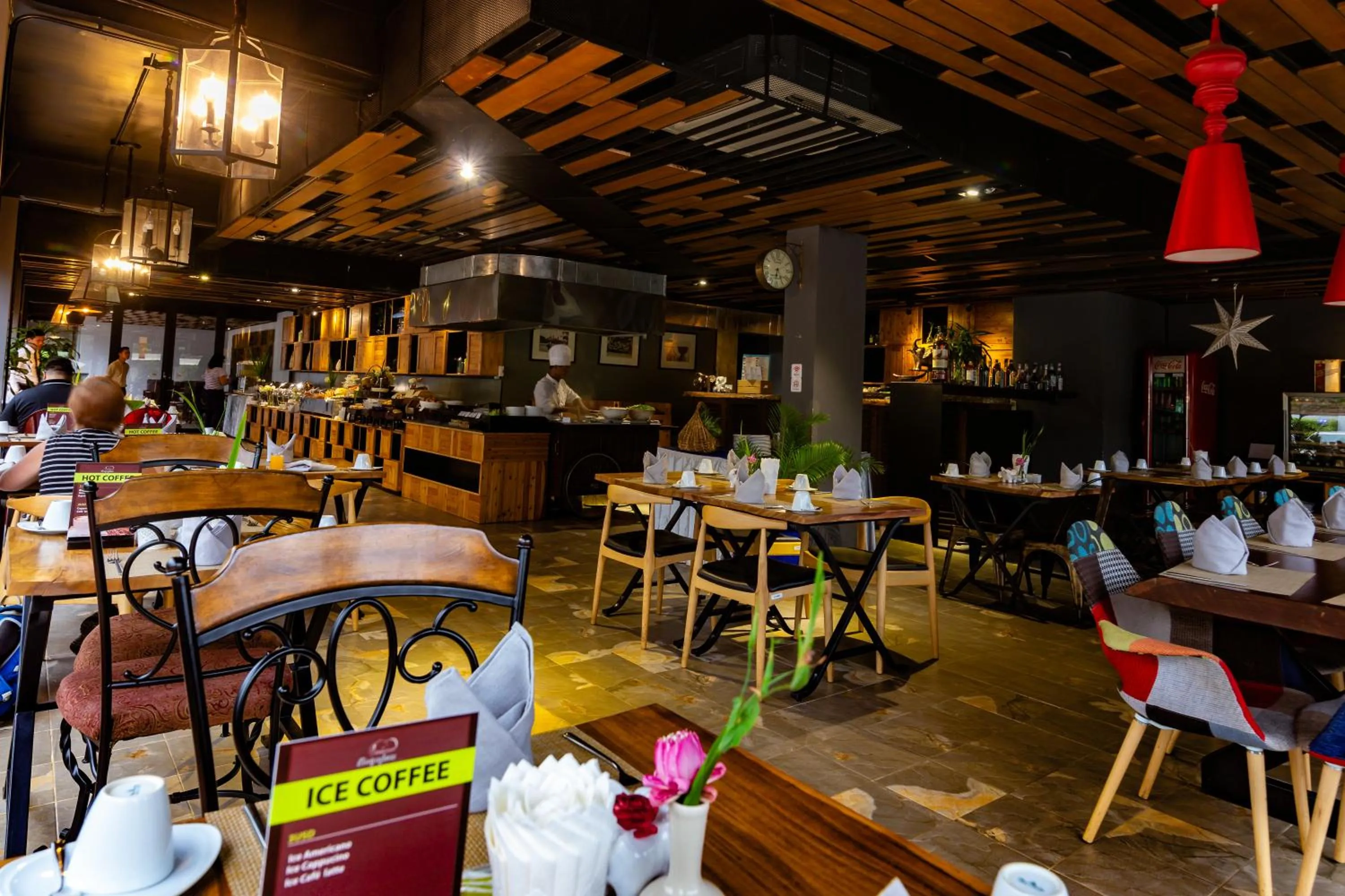 Restaurant/places to eat in Damrei Residence & Spa