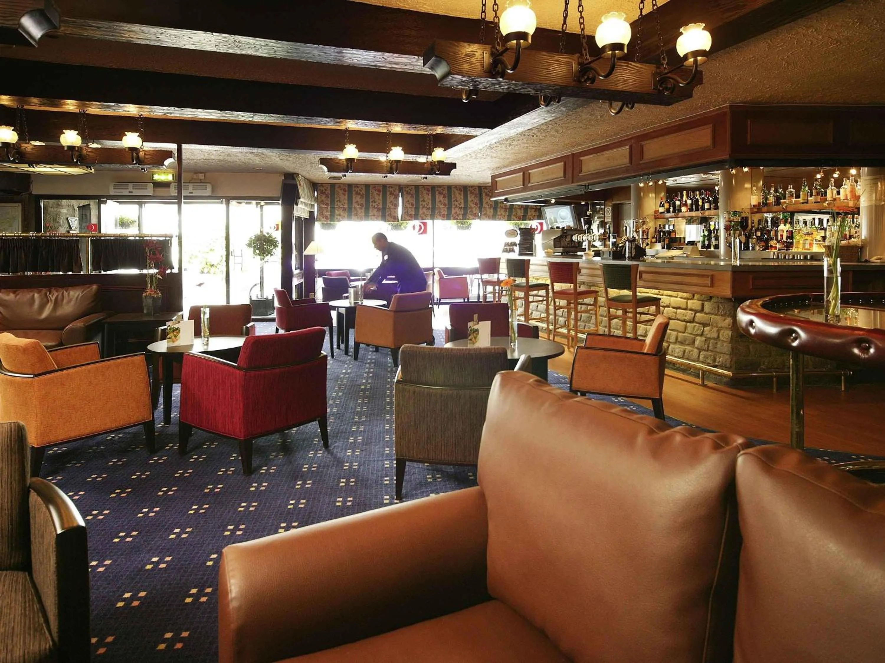 Lounge or bar in Mercure Perth Hotel