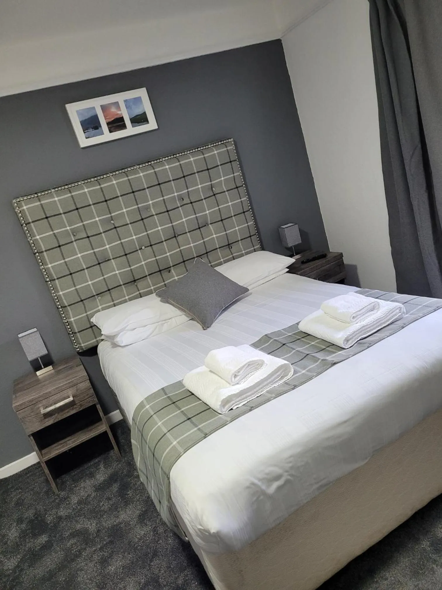 Bedroom, Bed in Royal Thurso Hotel