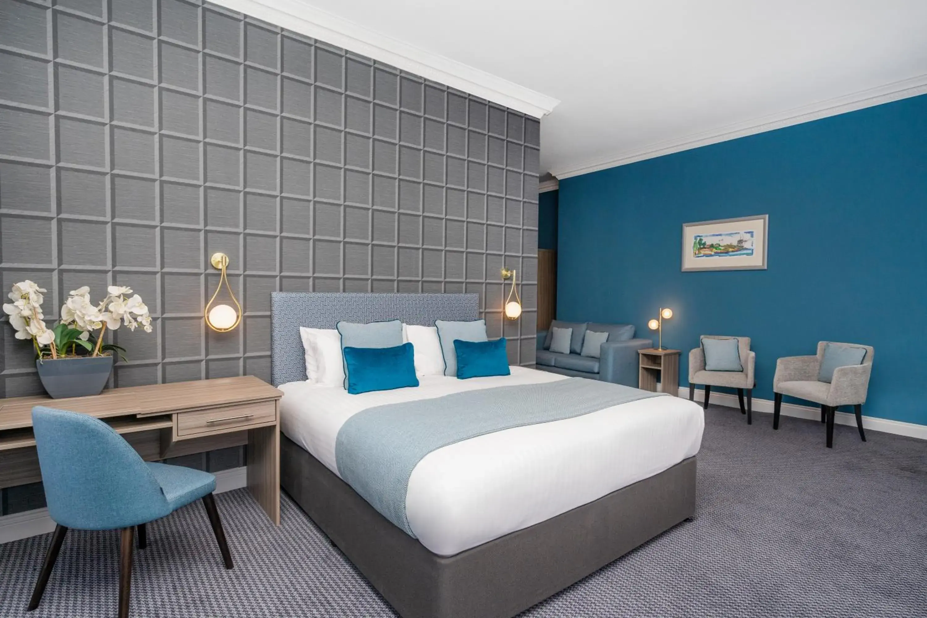 Junior Suite in Bromley Court Hotel London Junior Suite in Bromley Court Hotel London