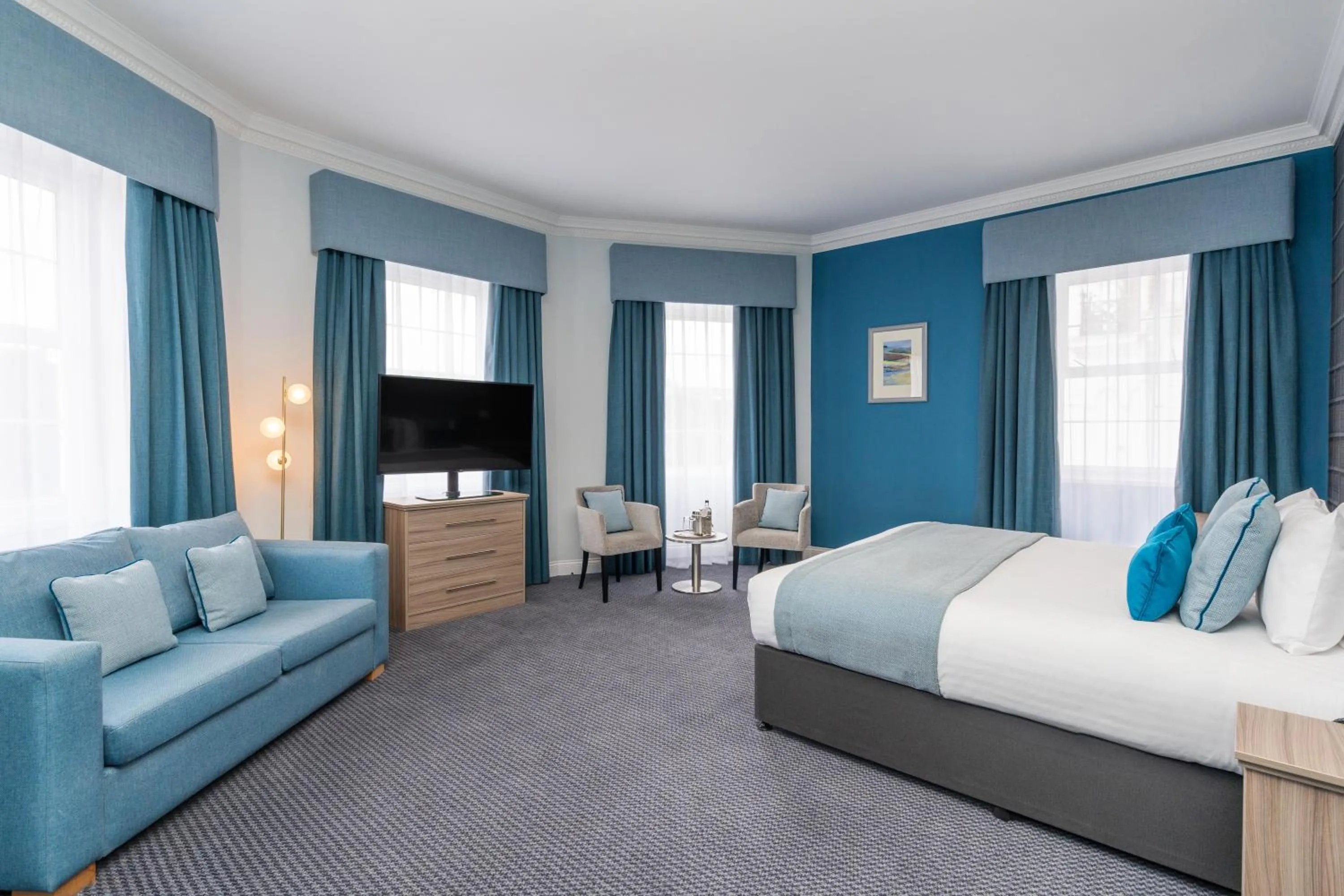 Bed in Bromley Court Hotel London