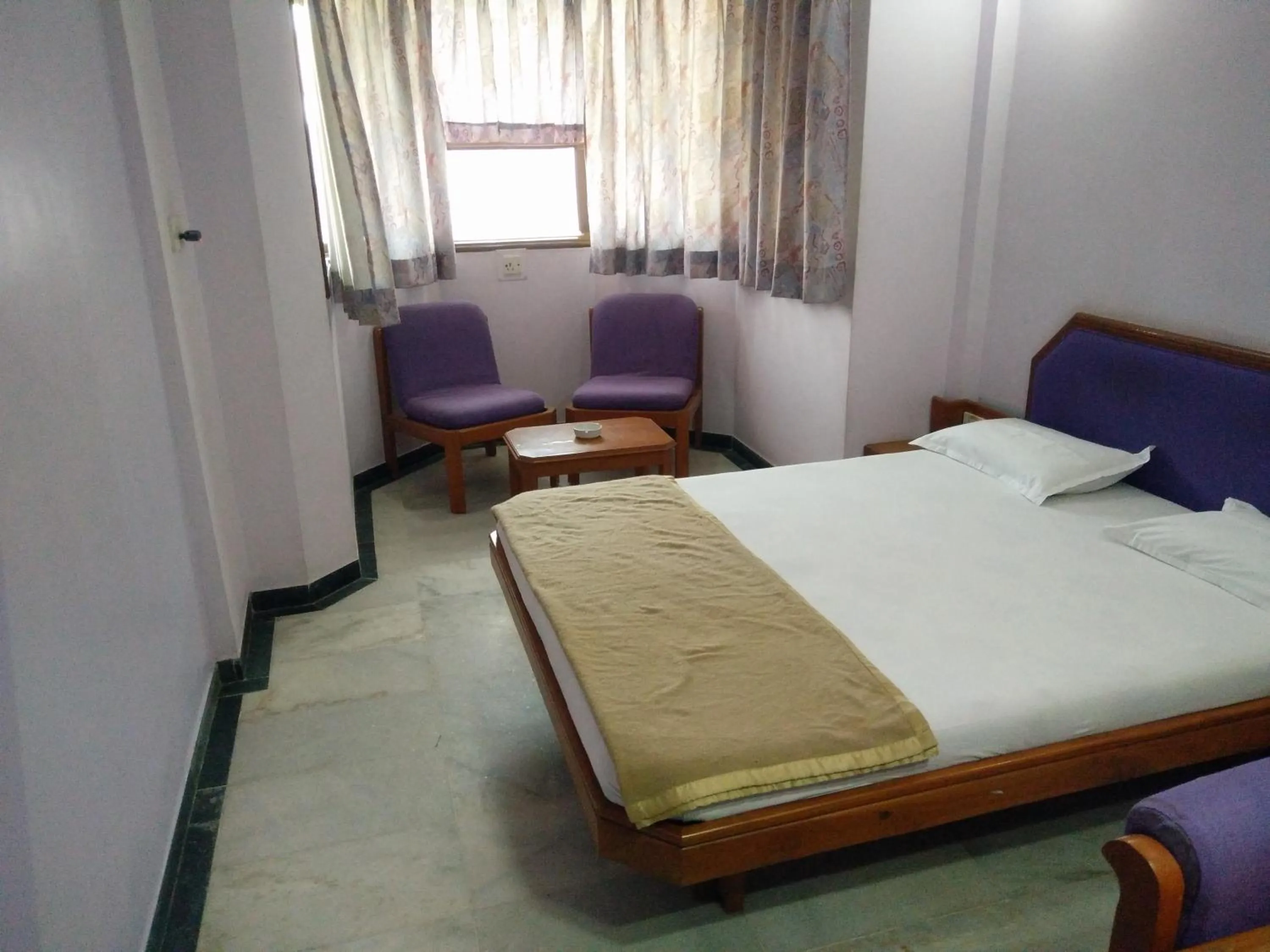 Other, Bed in Hotel GRG