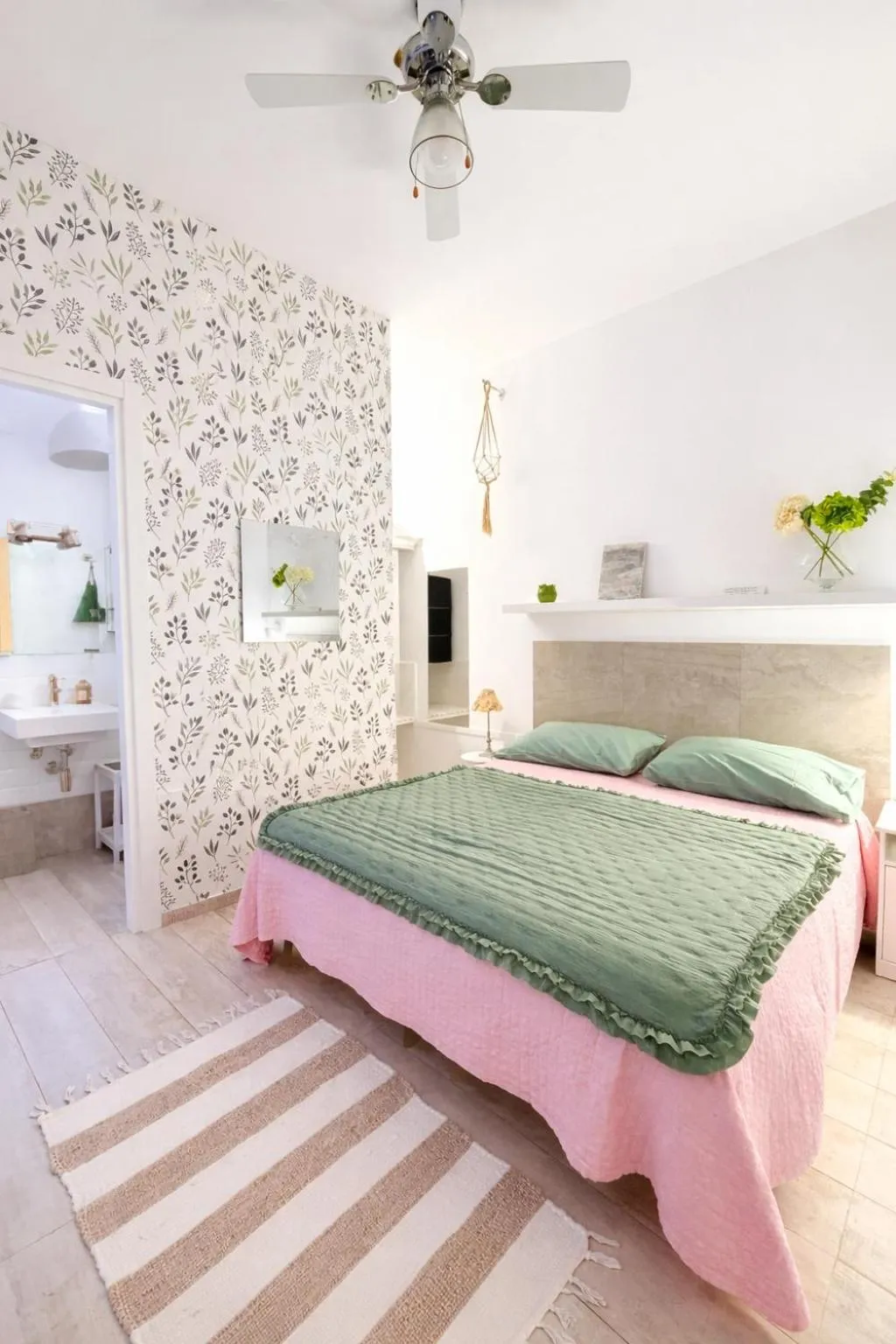 Bed in Villa Volli Three Rooms