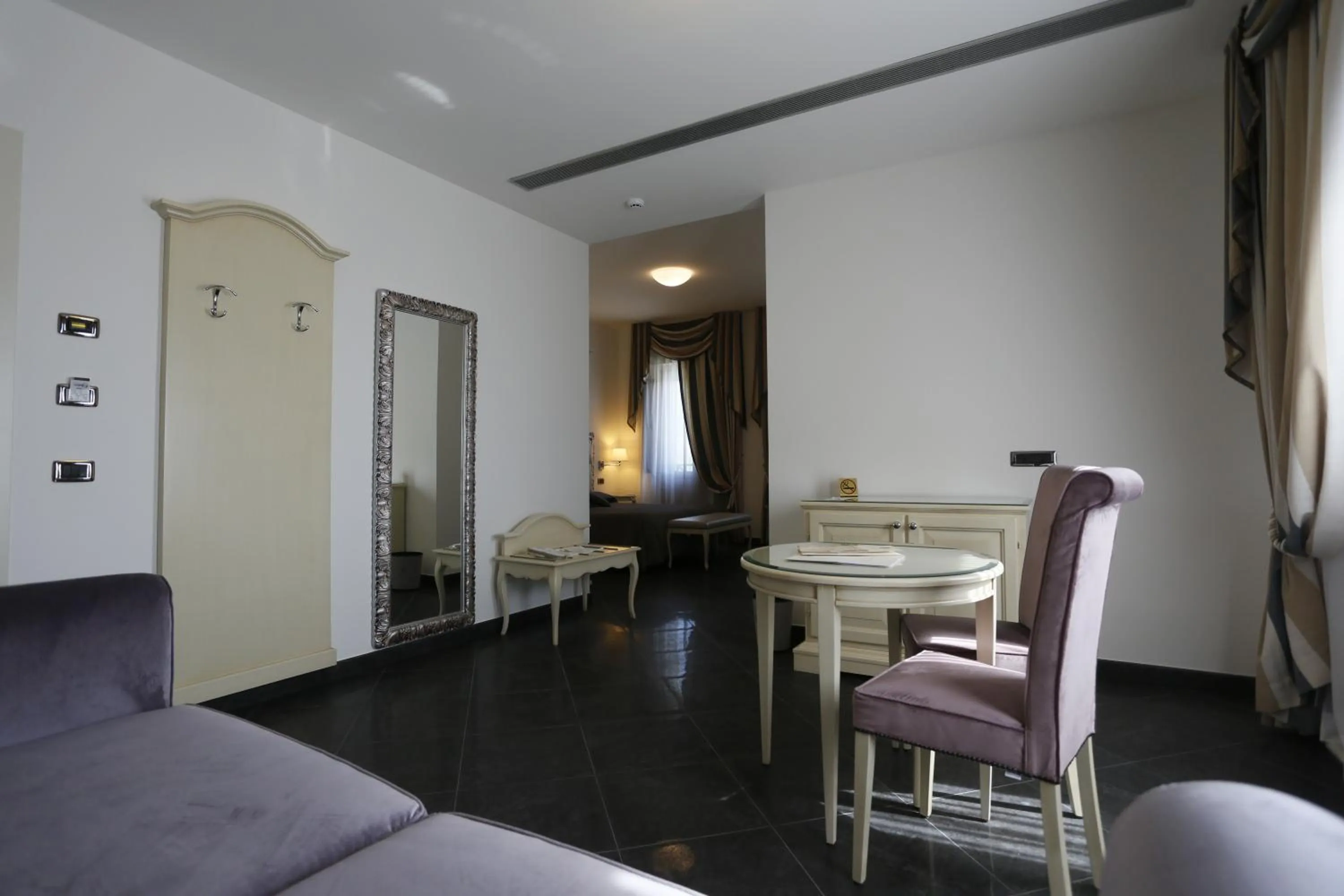 Photo of the whole room in Hotel Castello di Septe