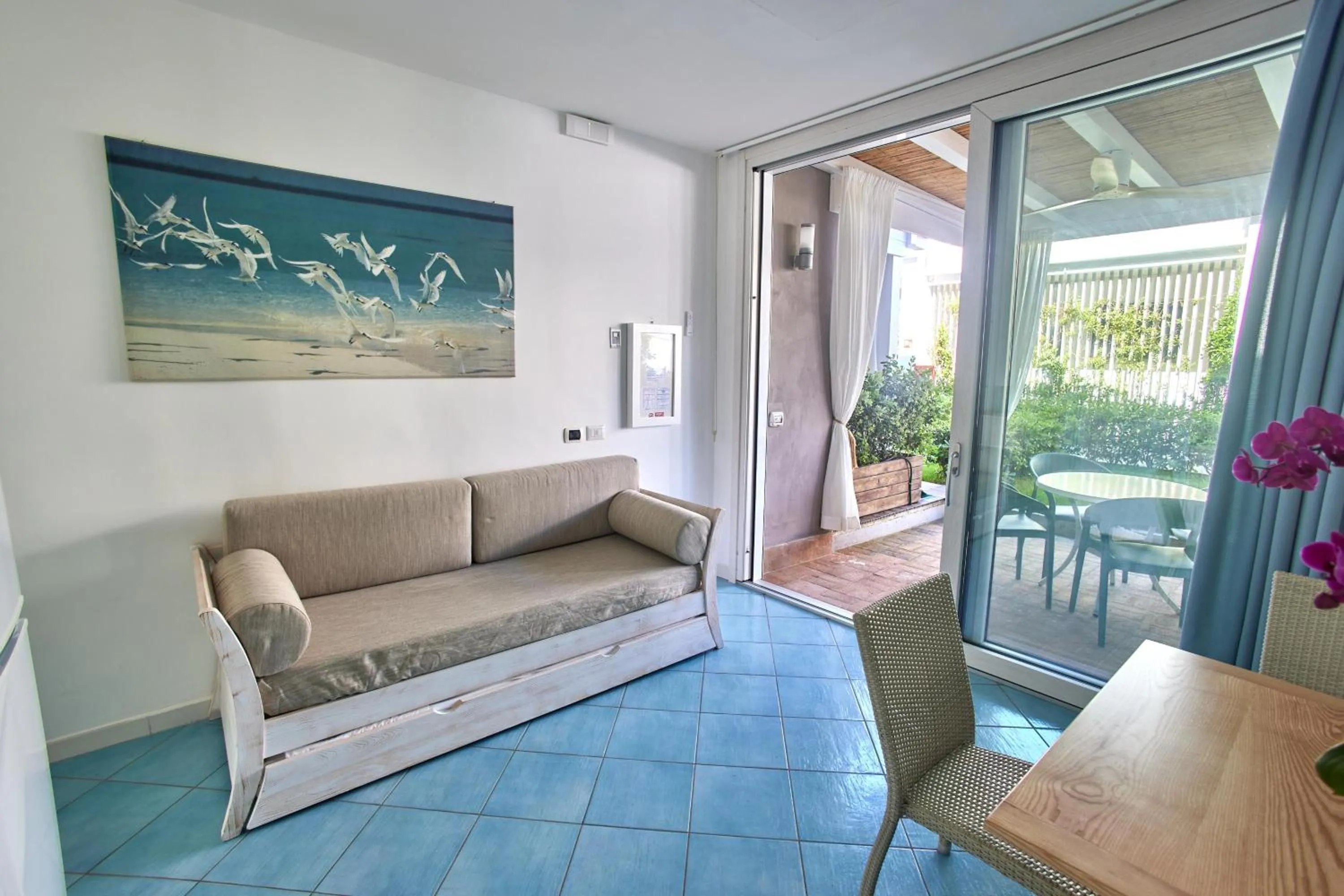 Photo of the whole room in Ancora Resort