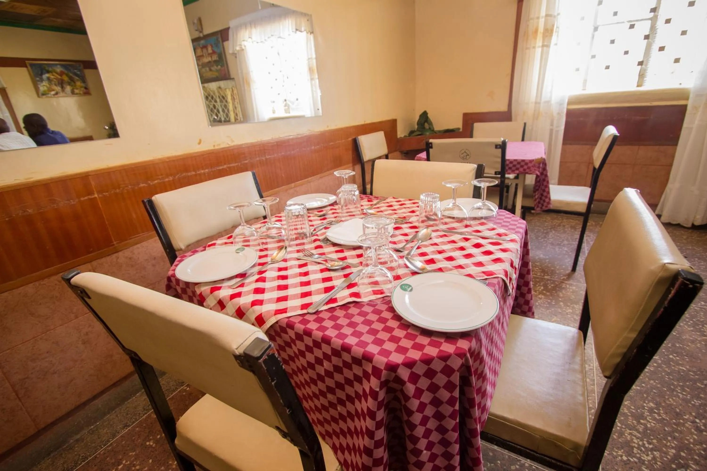 Restaurant/places to eat in Jamindas Paradise Motel