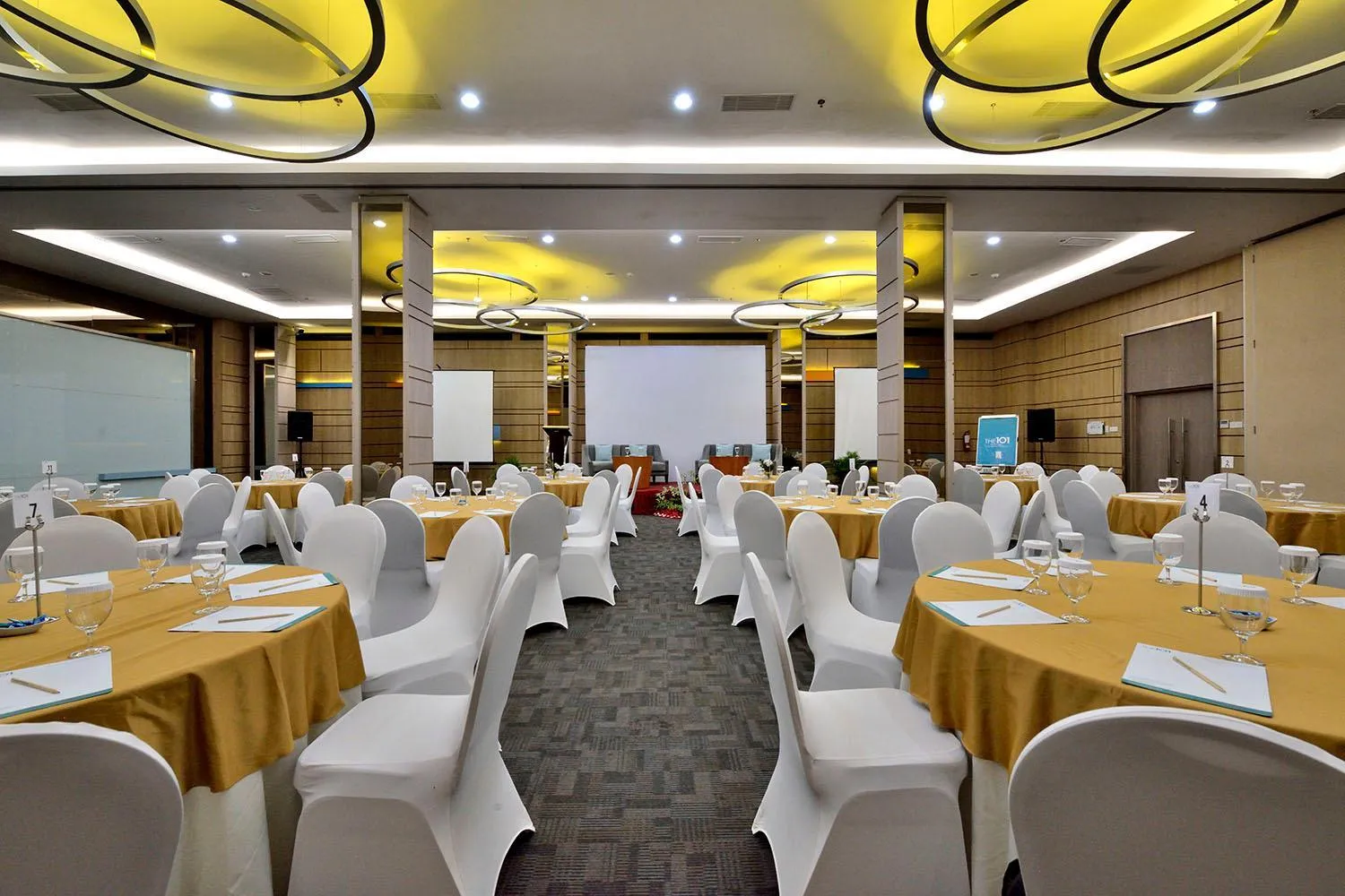 Meeting/conference room in THE 1O1 Palembang Rajawali