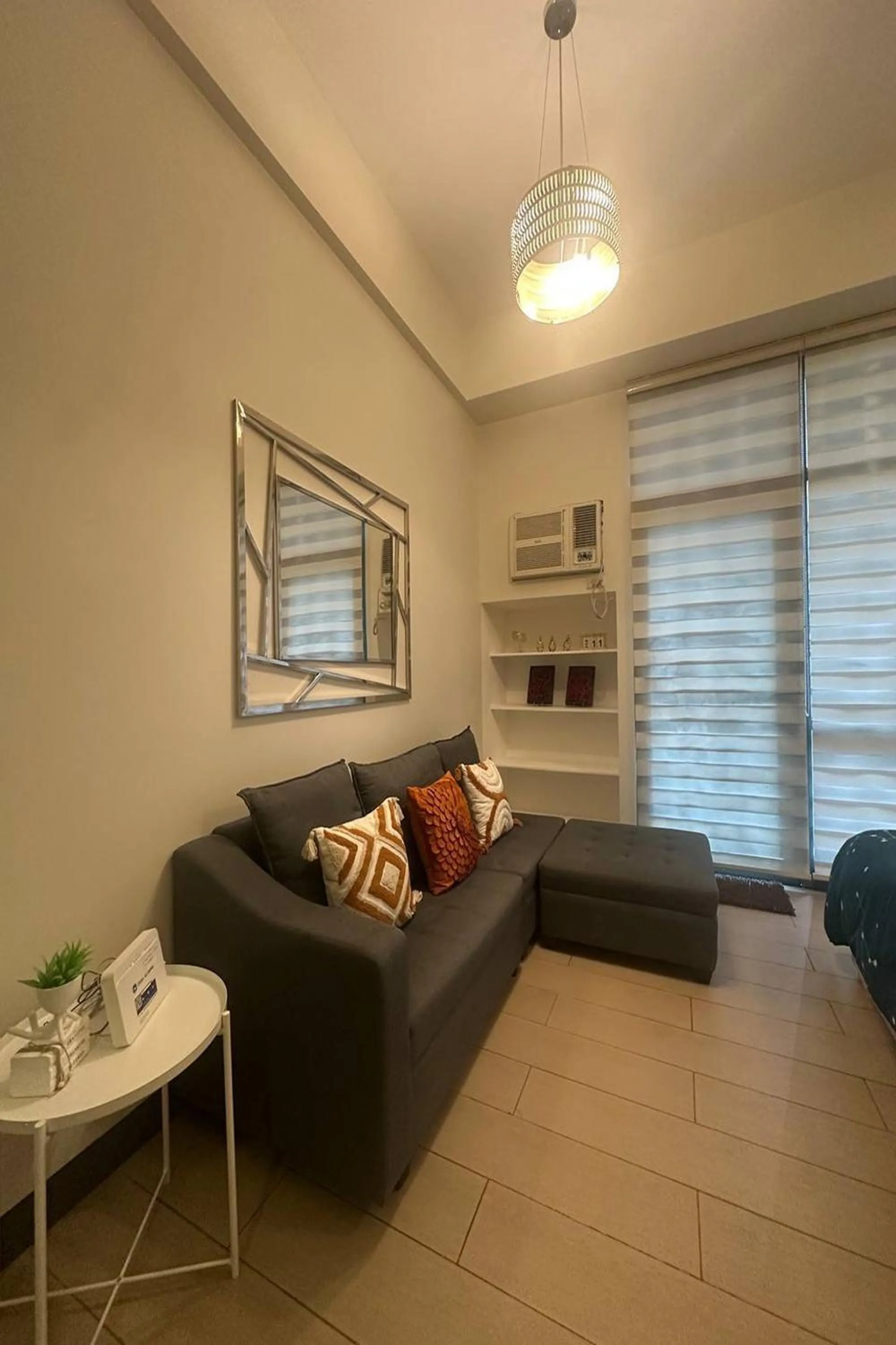 Living room in PRS at One Palm Tree Villa near T3 Airport