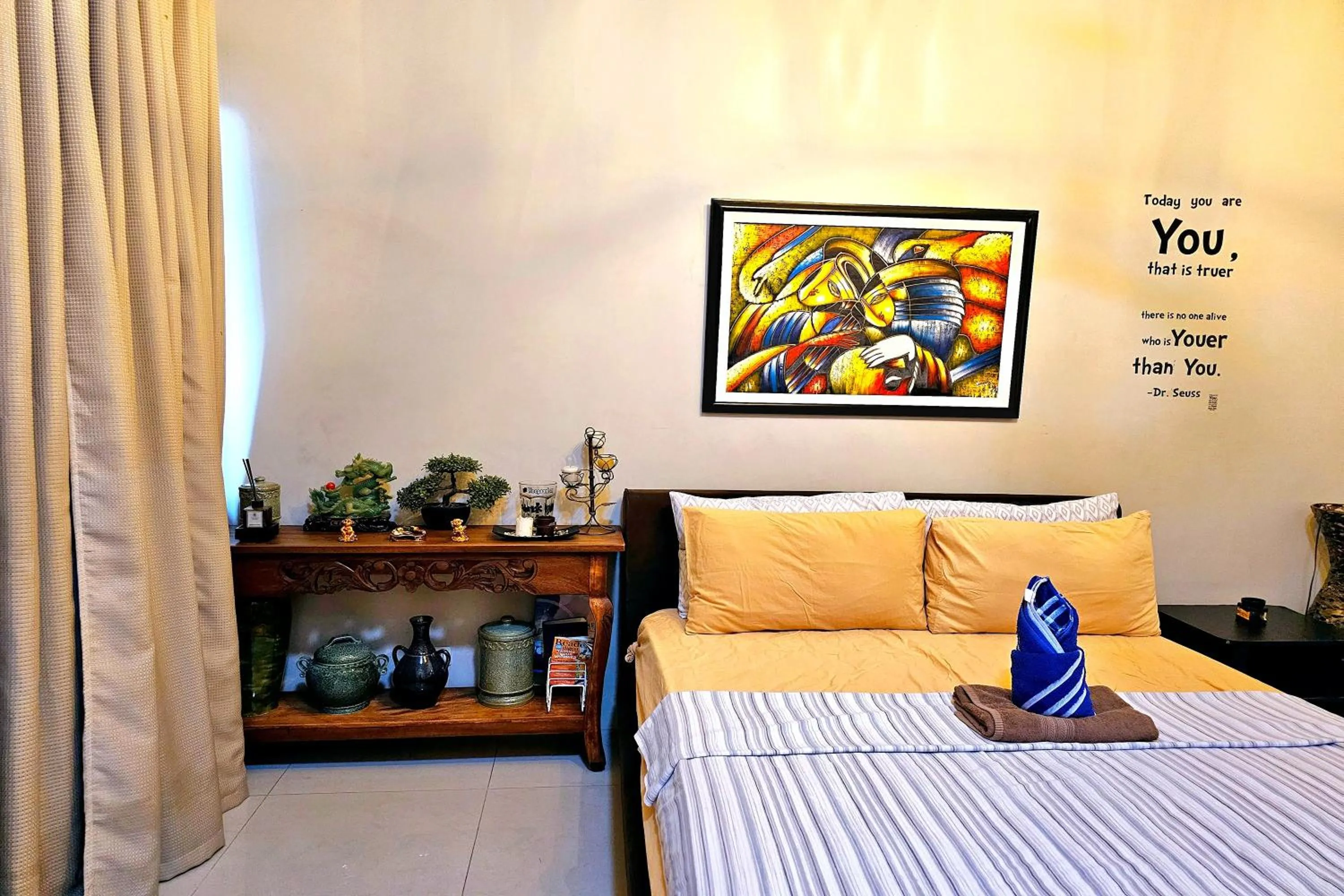 Bed in PRS at One Palm Tree Villa near T3 Airport