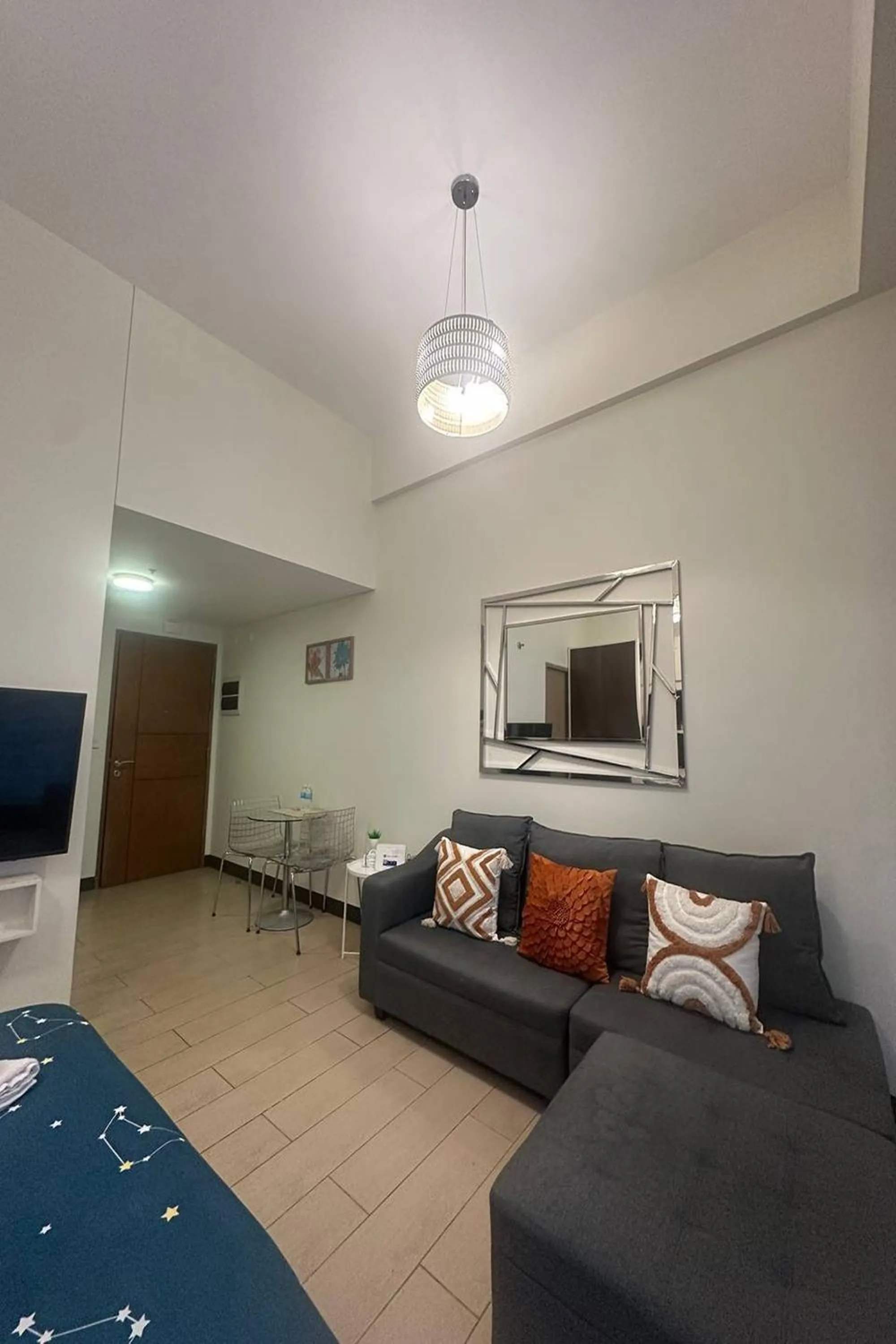 Living room in PRS at One Palm Tree Villa near T3 Airport