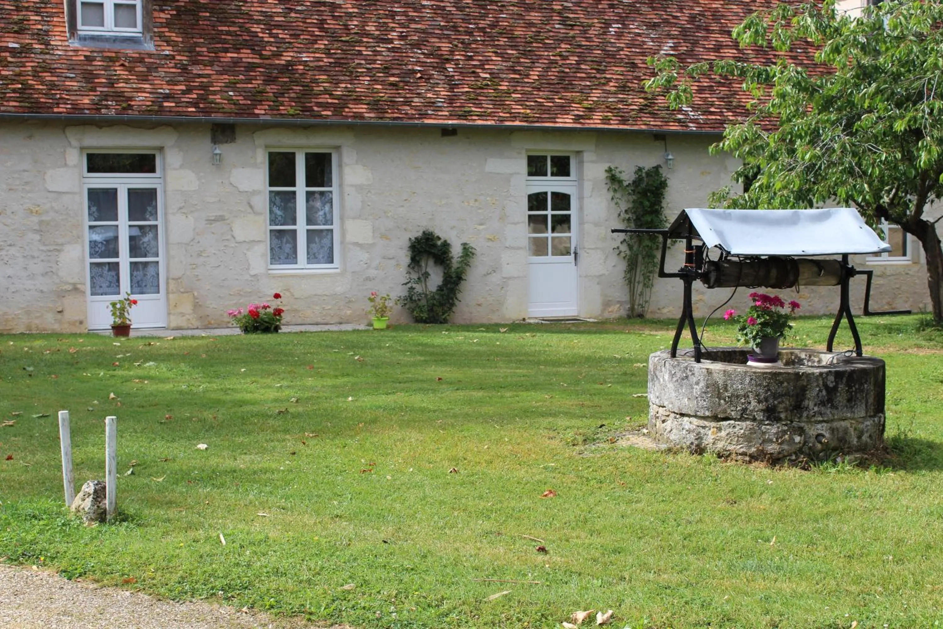 Property building in Domaine de la Touche Mosnay