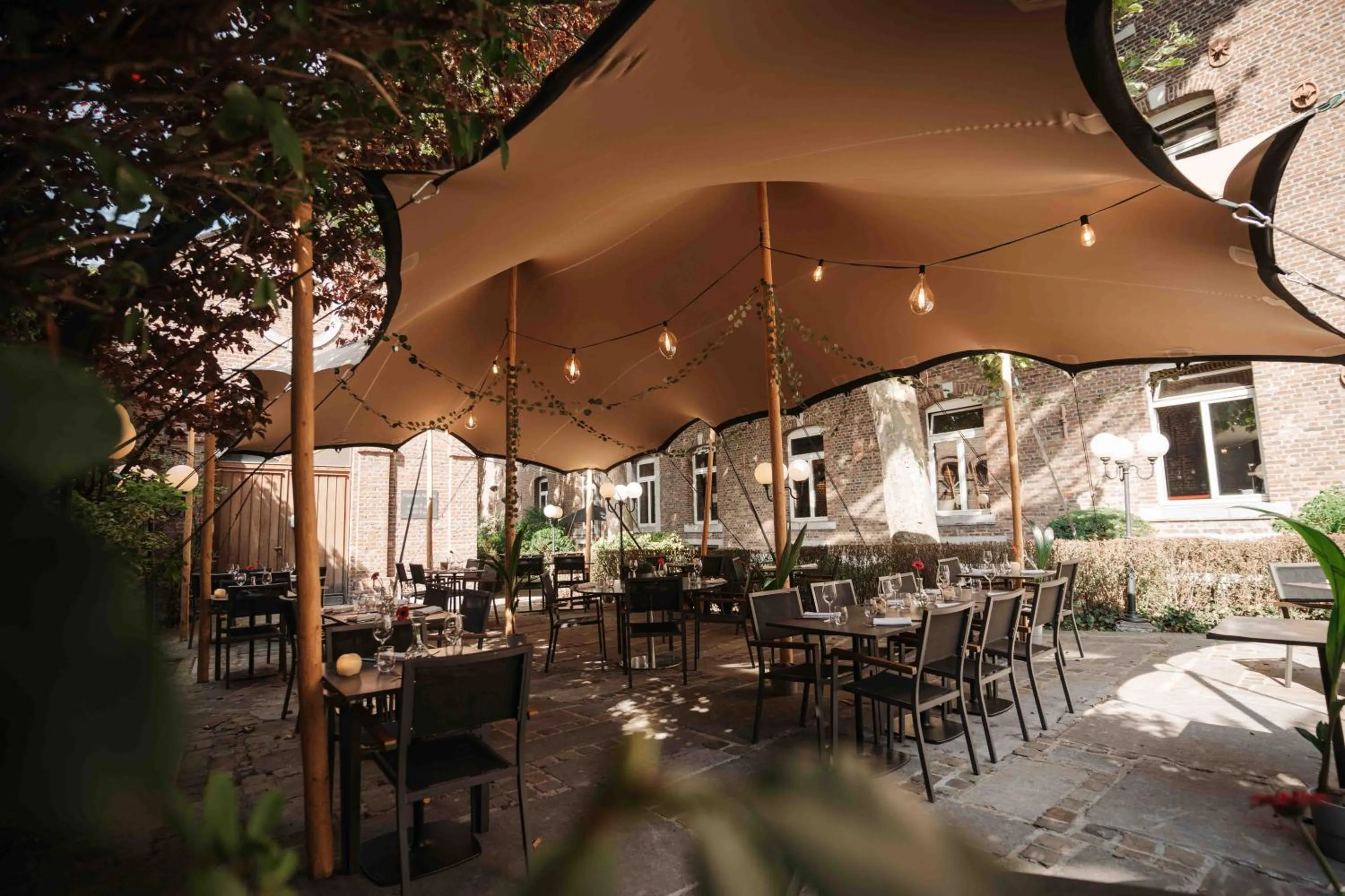 Property building in Mercure Liege City Centre