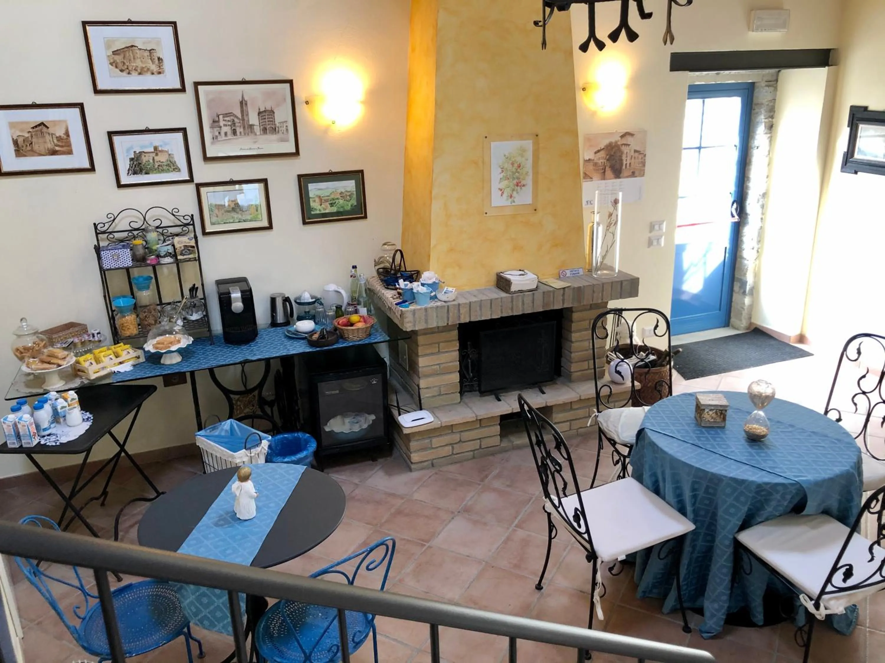 Italian breakfast in La Locanda nel vento