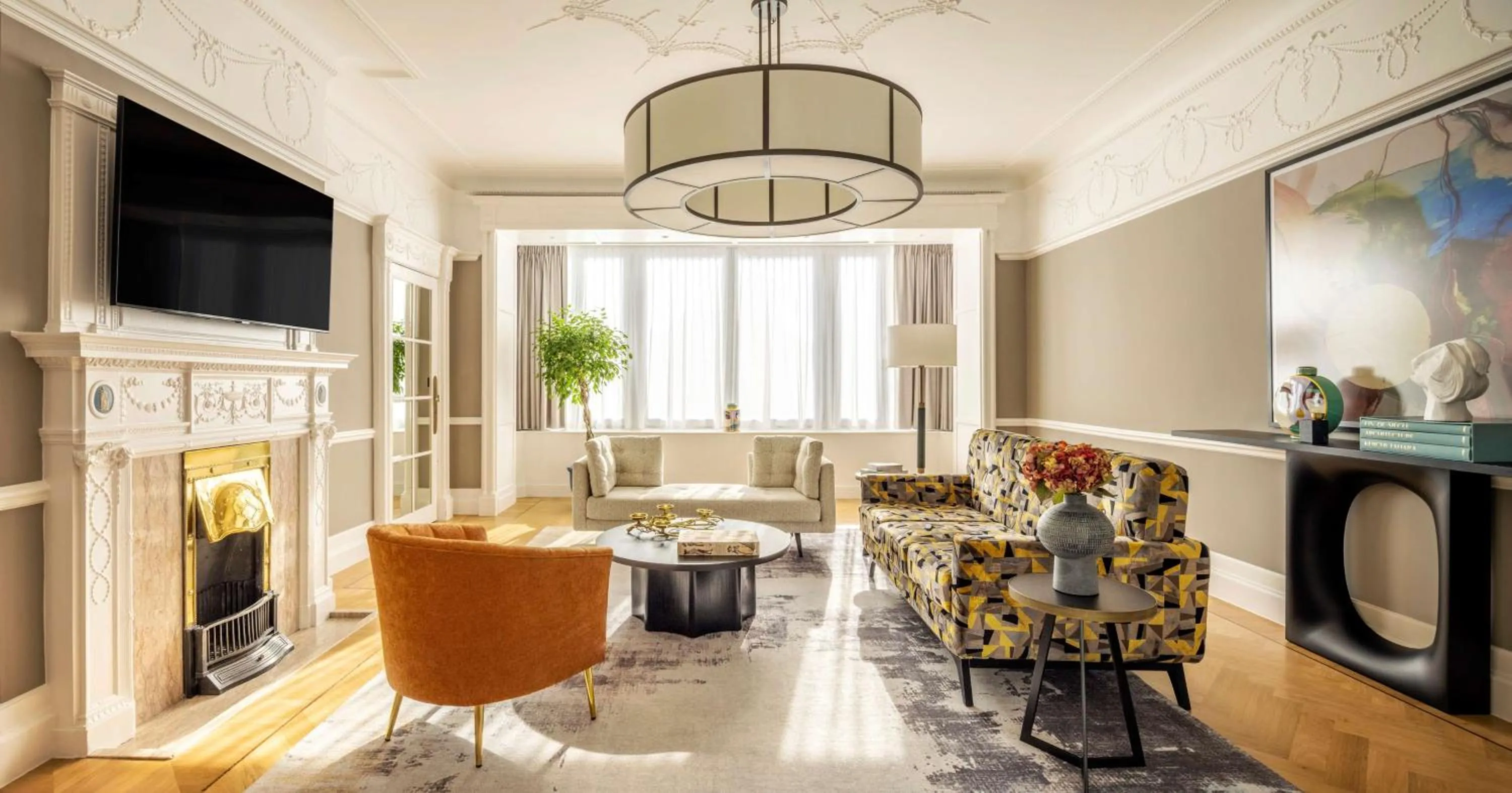 Living room in DoubleTree By Hilton Brussels City