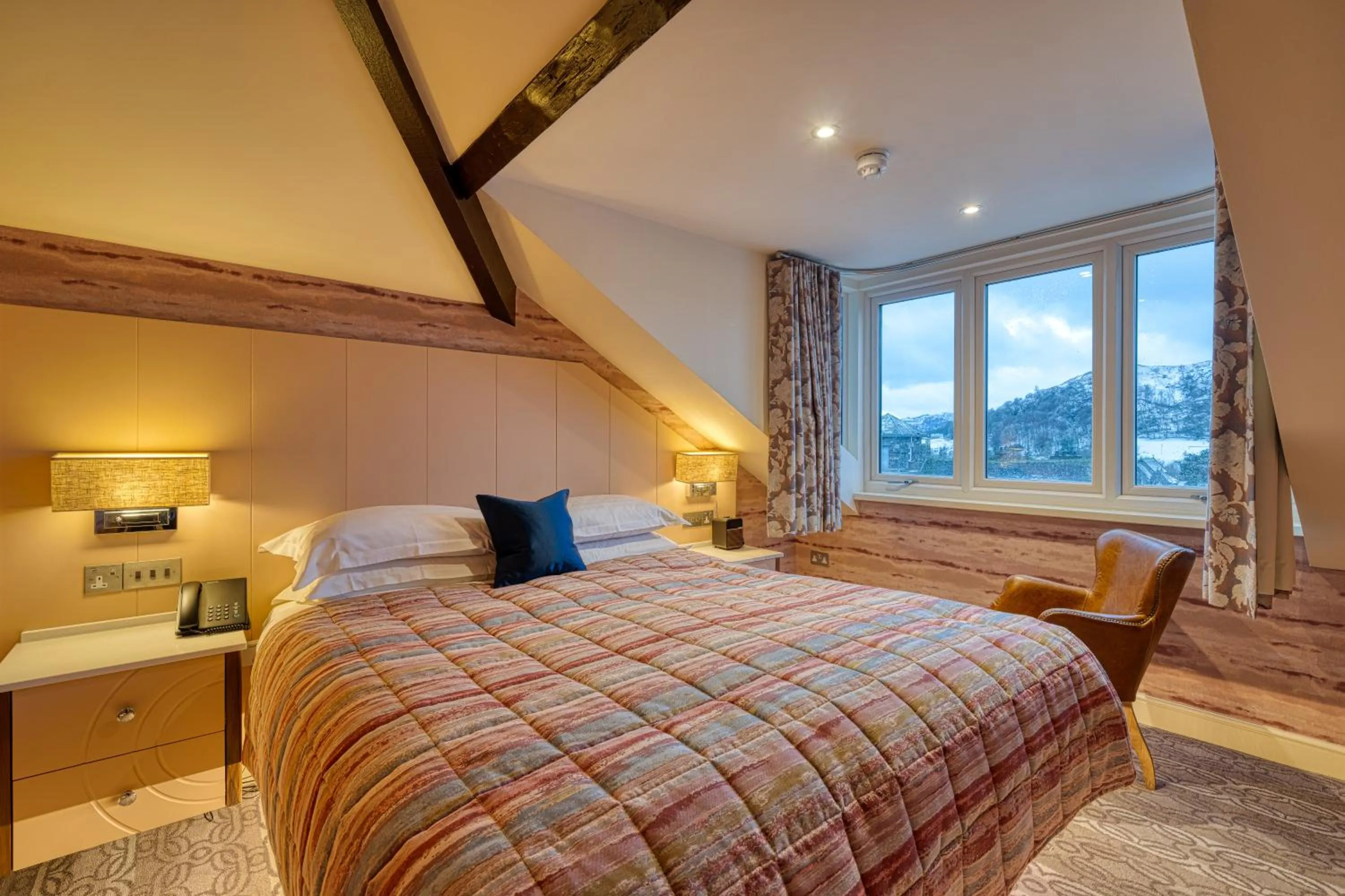 Bed in Ambleside Salutation Hotel & Spa