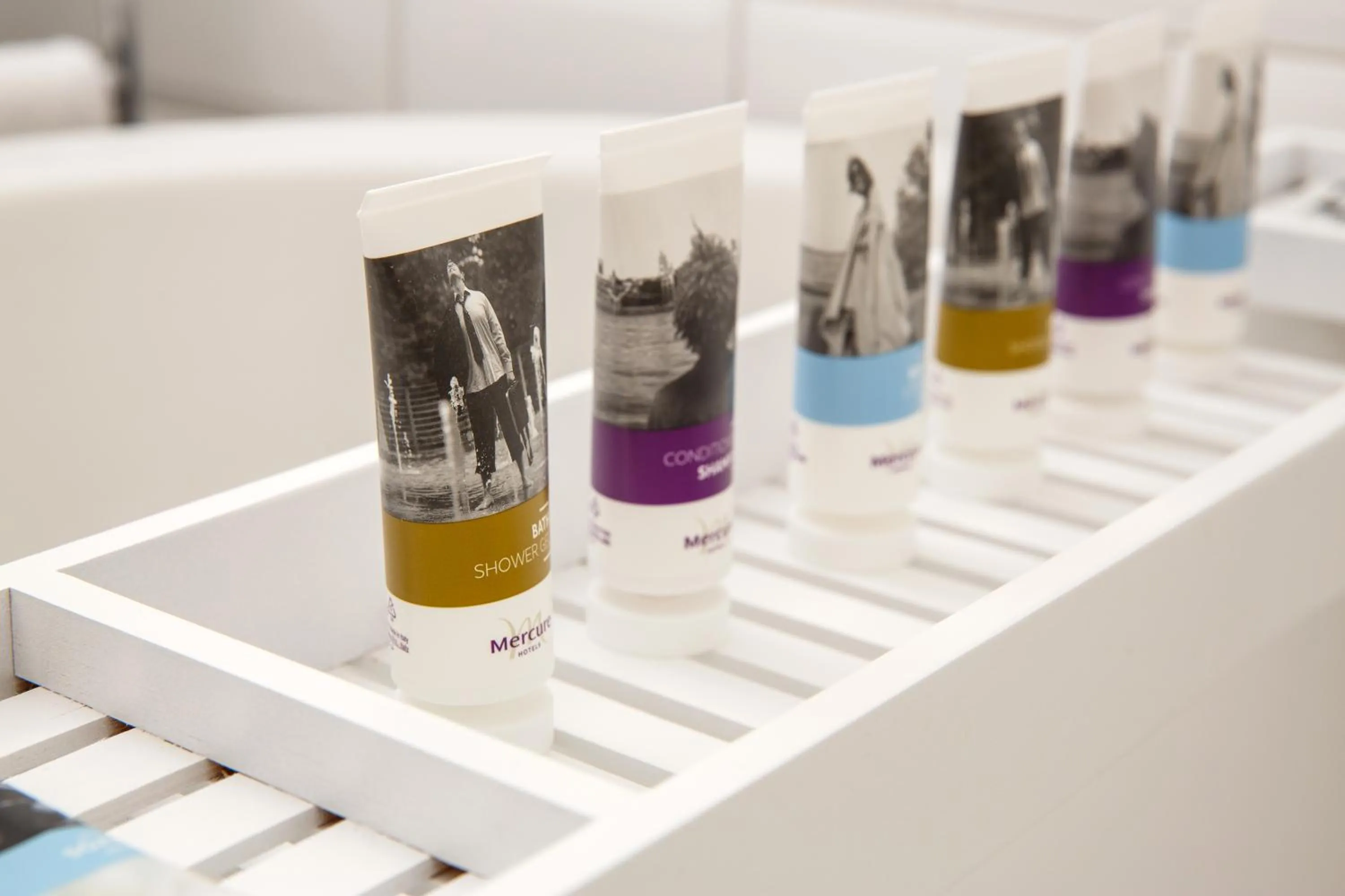 Toilet in Mercure Maidstone Great Danes Hotel