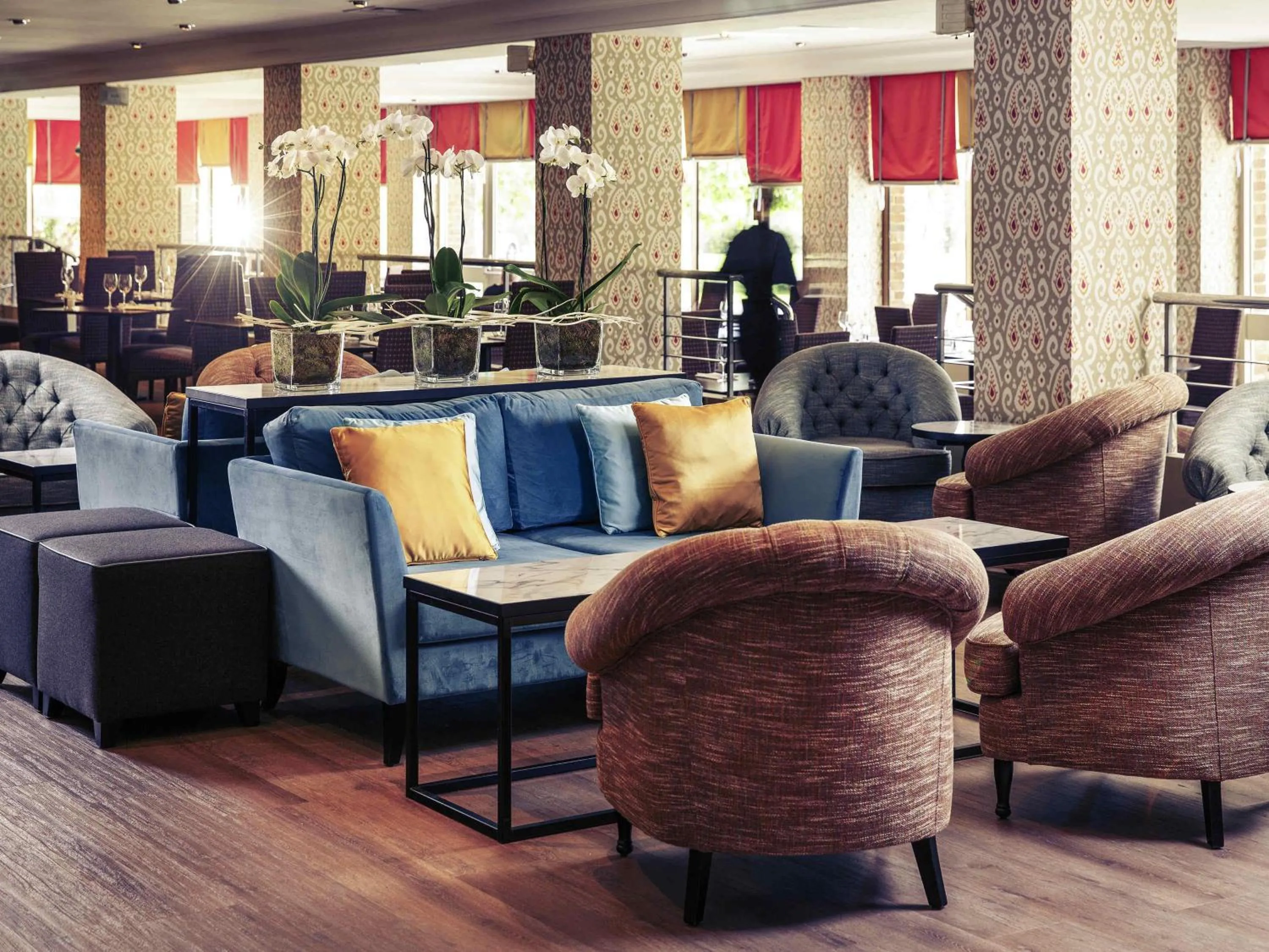 Lounge or bar in Mercure Maidstone Great Danes Hotel